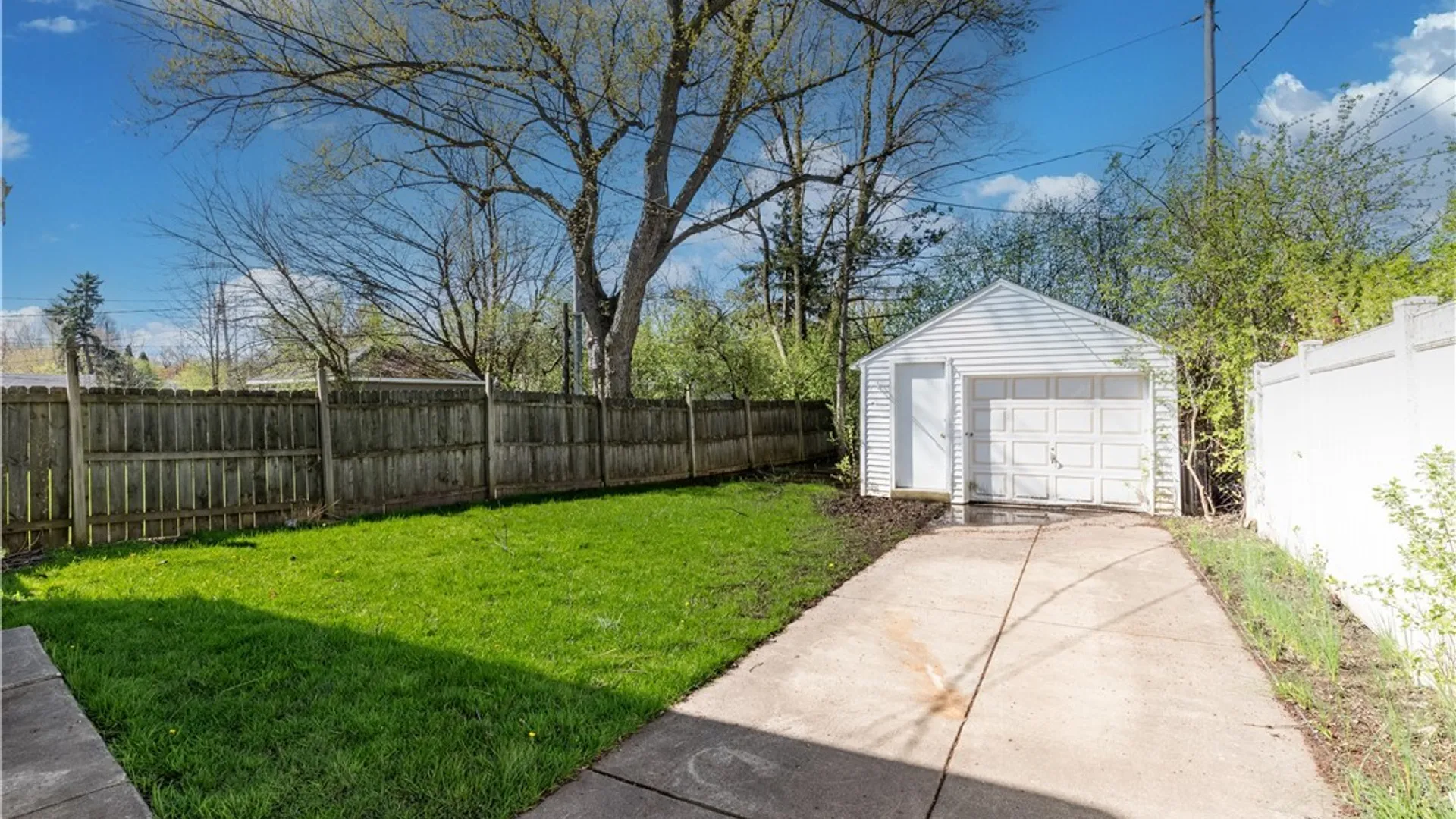 Property at 1550 Eggert Road, Amherst, NY 14226 24