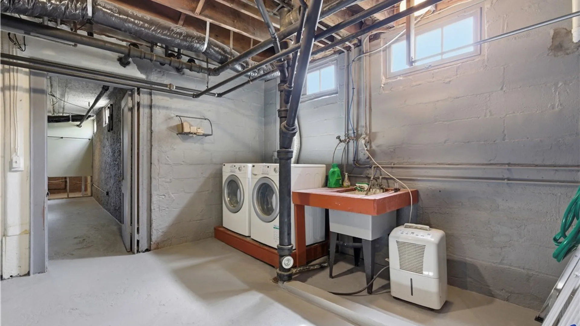 Property at 224 Crawford Avenue, Syracuse, NY 13224 44