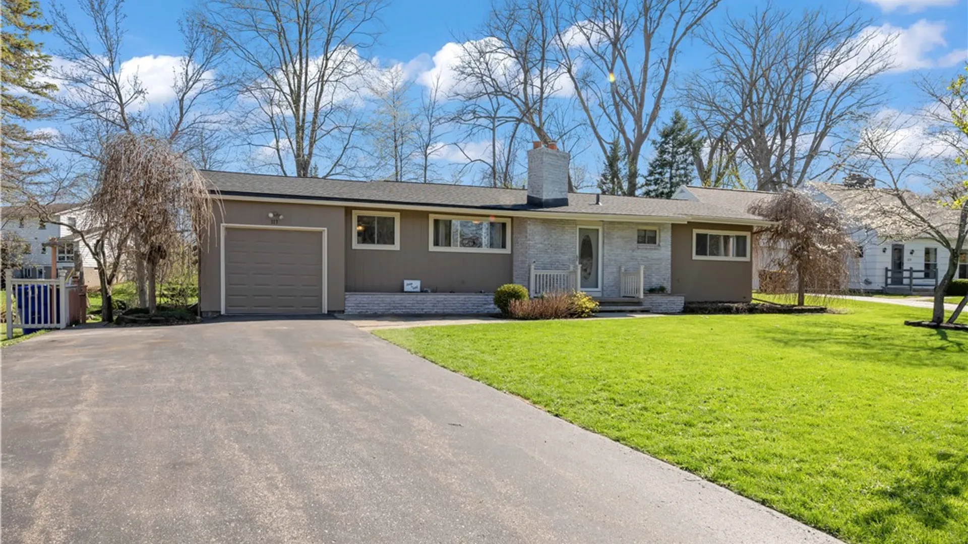 Property at 113 Creek Meadow Lane, Greece, NY 14626 2