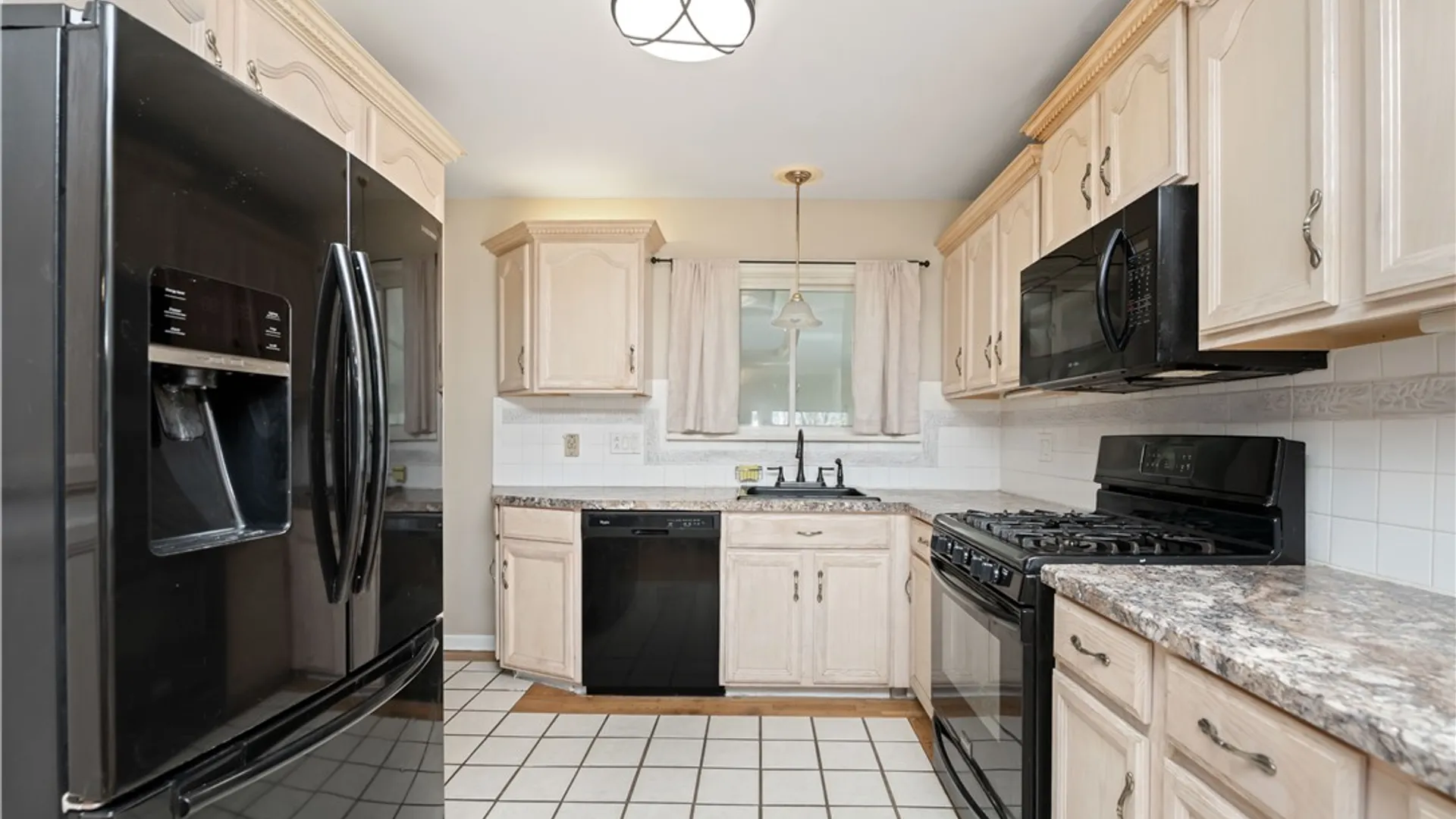 Property at 113 Creek Meadow Lane, Greece, NY 14626 9