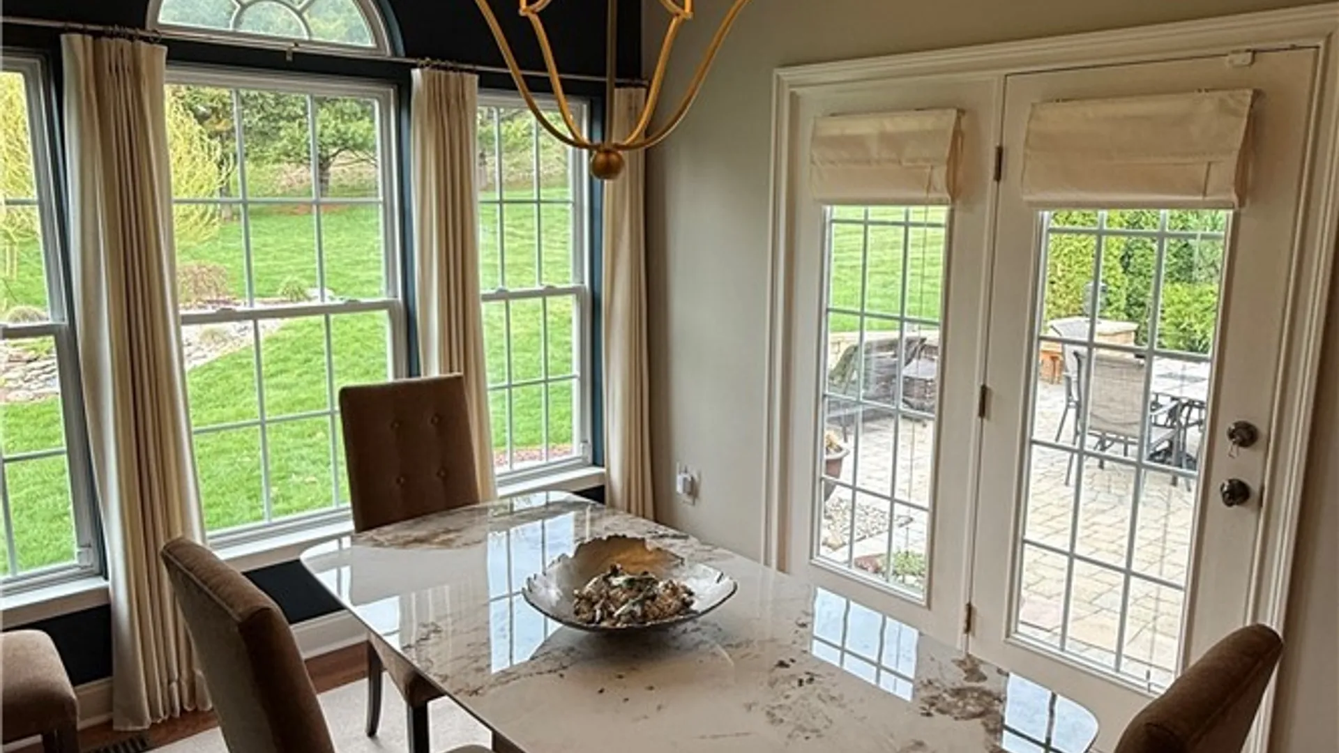 Property at 109 Shire Way, Camillus, NY 13031 14