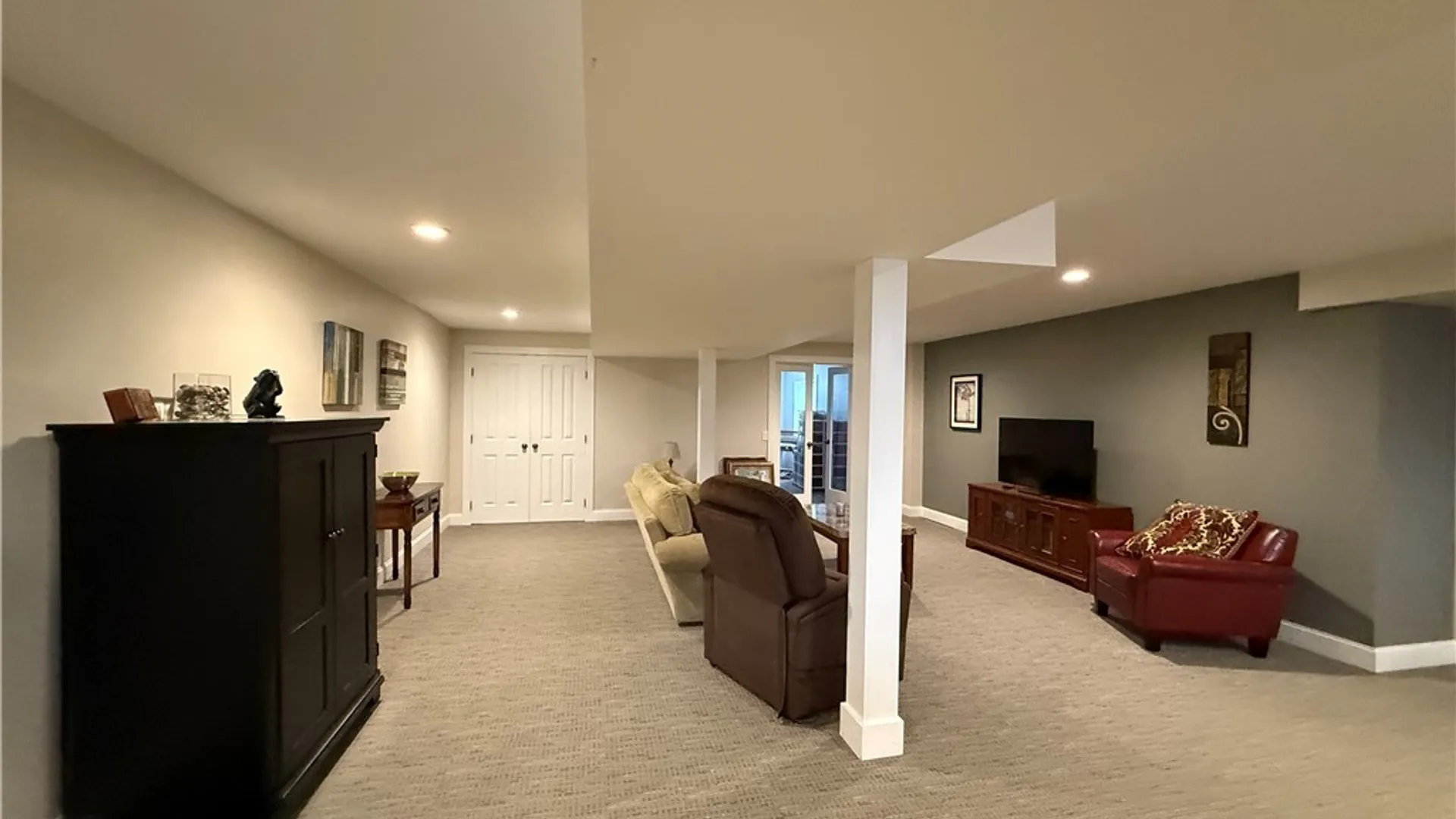 Property at 109 Shire Way, Camillus, NY 13031 45