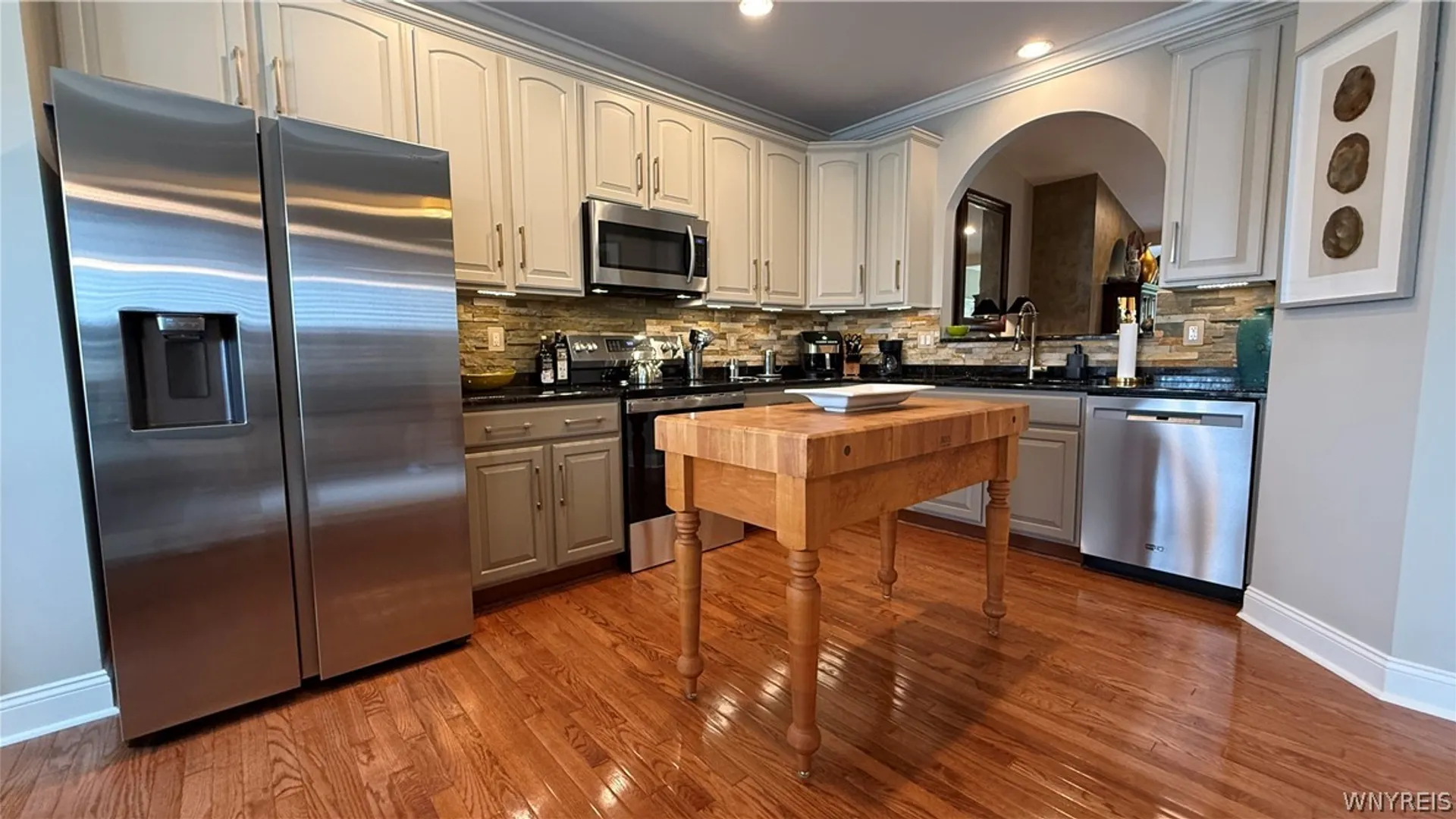 Property at 109 Shire Way, Camillus, NY 13031 8