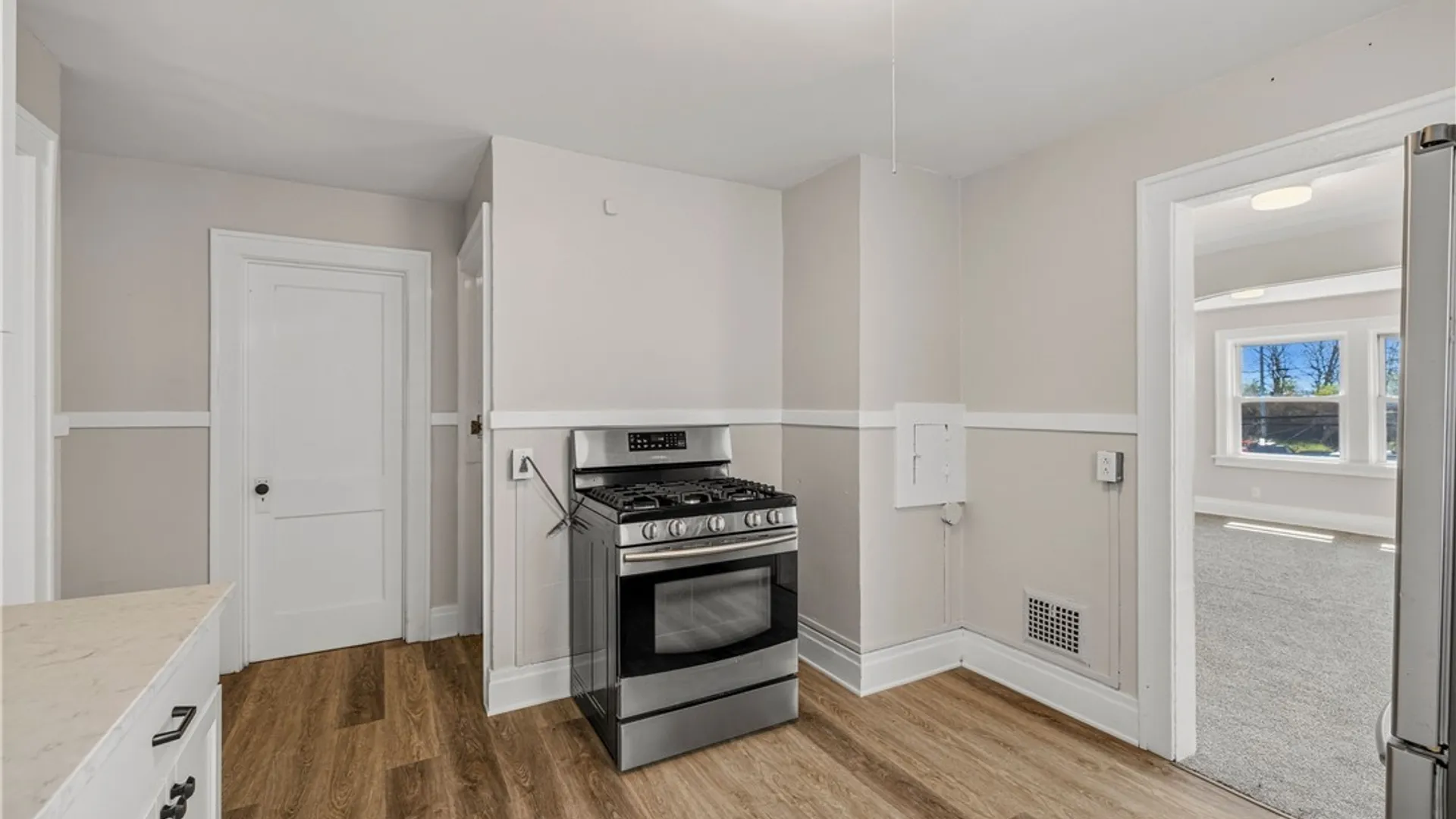 Property at 469 Hinman Avenue, Buffalo, NY 14216 13