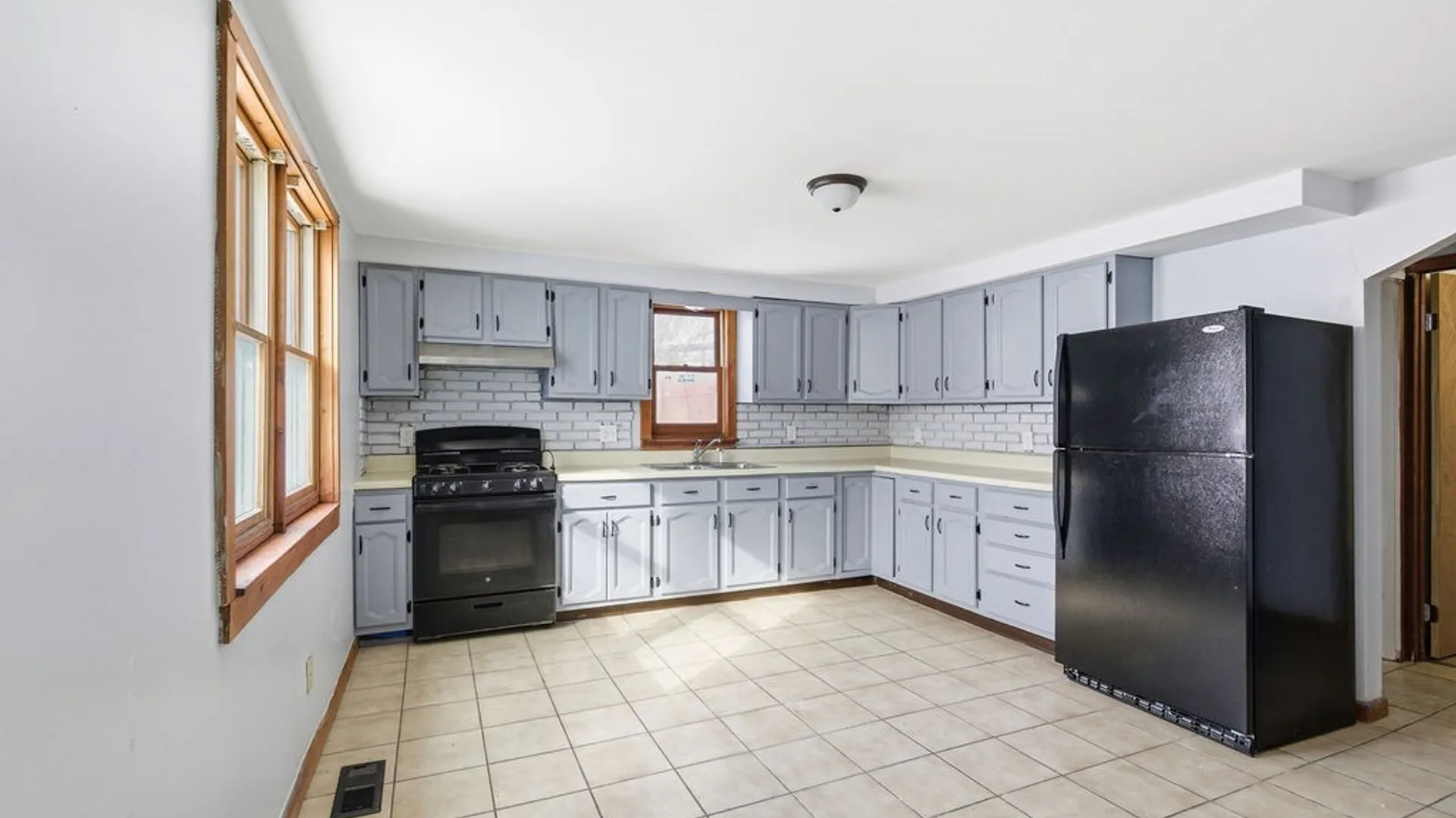 Property at 417 Kirkpatrick Street, Syracuse, NY 13208 17