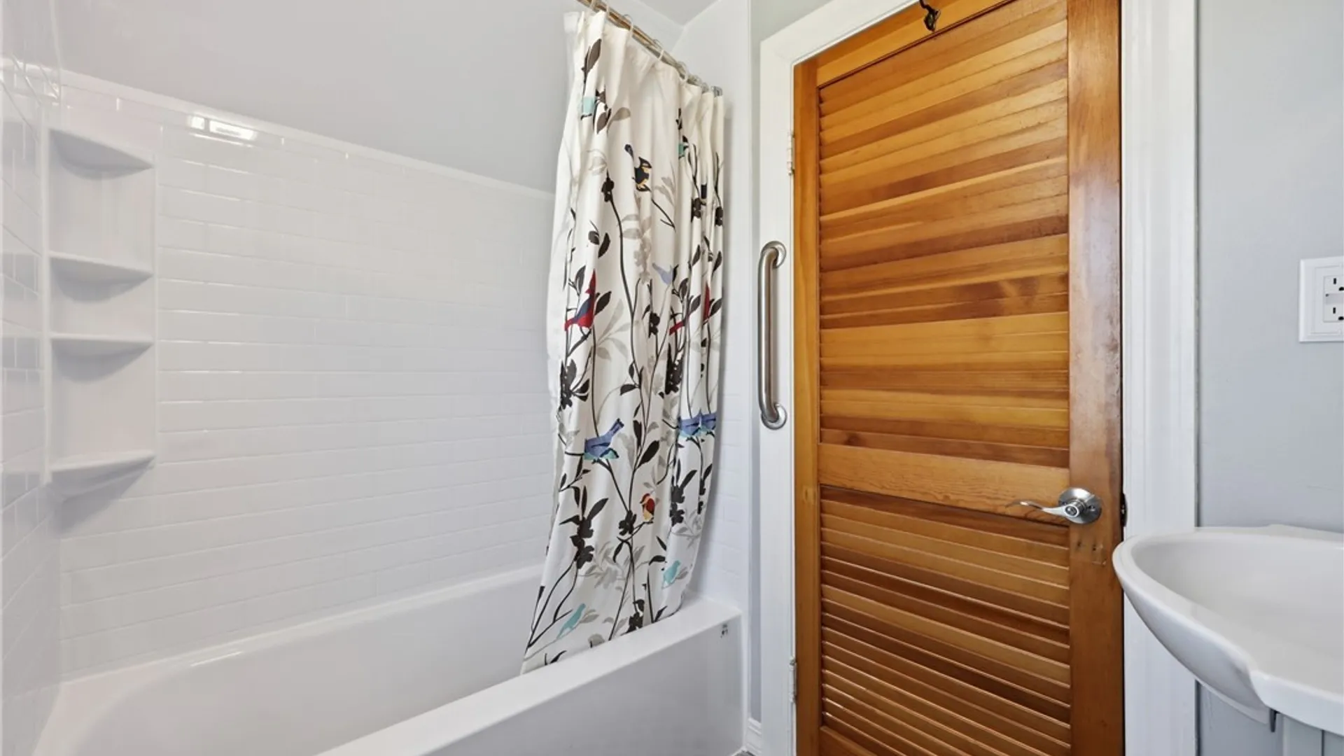 Property at 82 Allendale Road, West Seneca, NY 14224 30