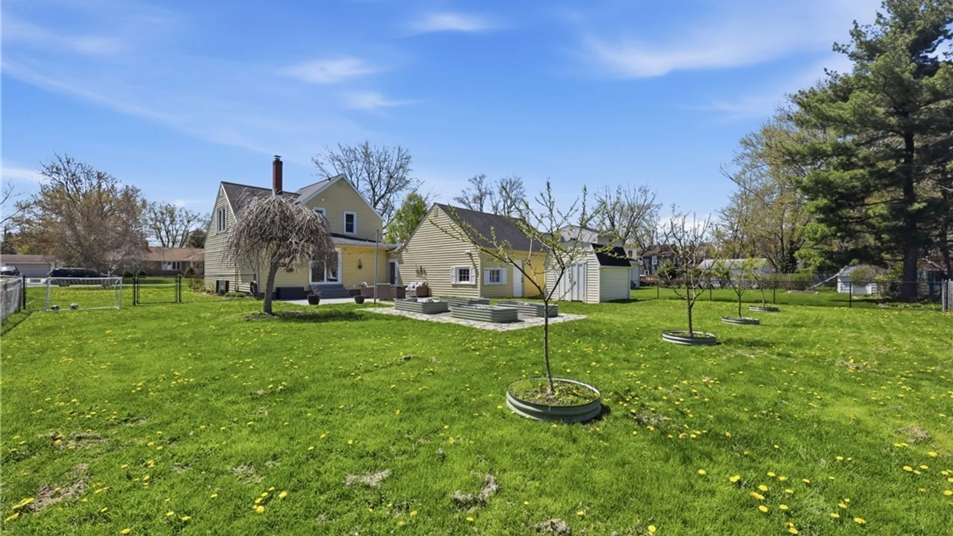 Property at 82 Allendale Road, West Seneca, NY 14224 36