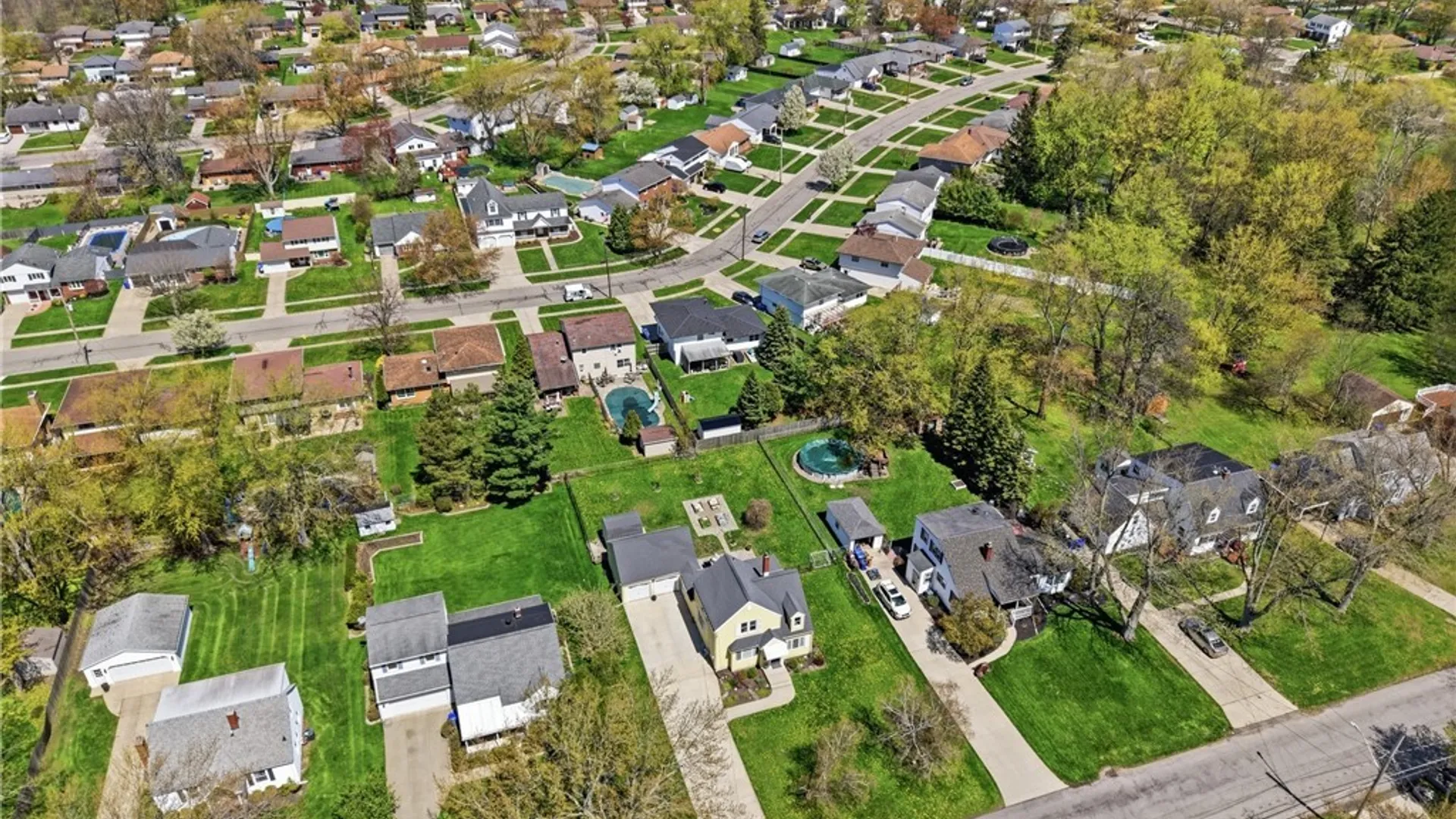 Property at 82 Allendale Road, West Seneca, NY 14224 38