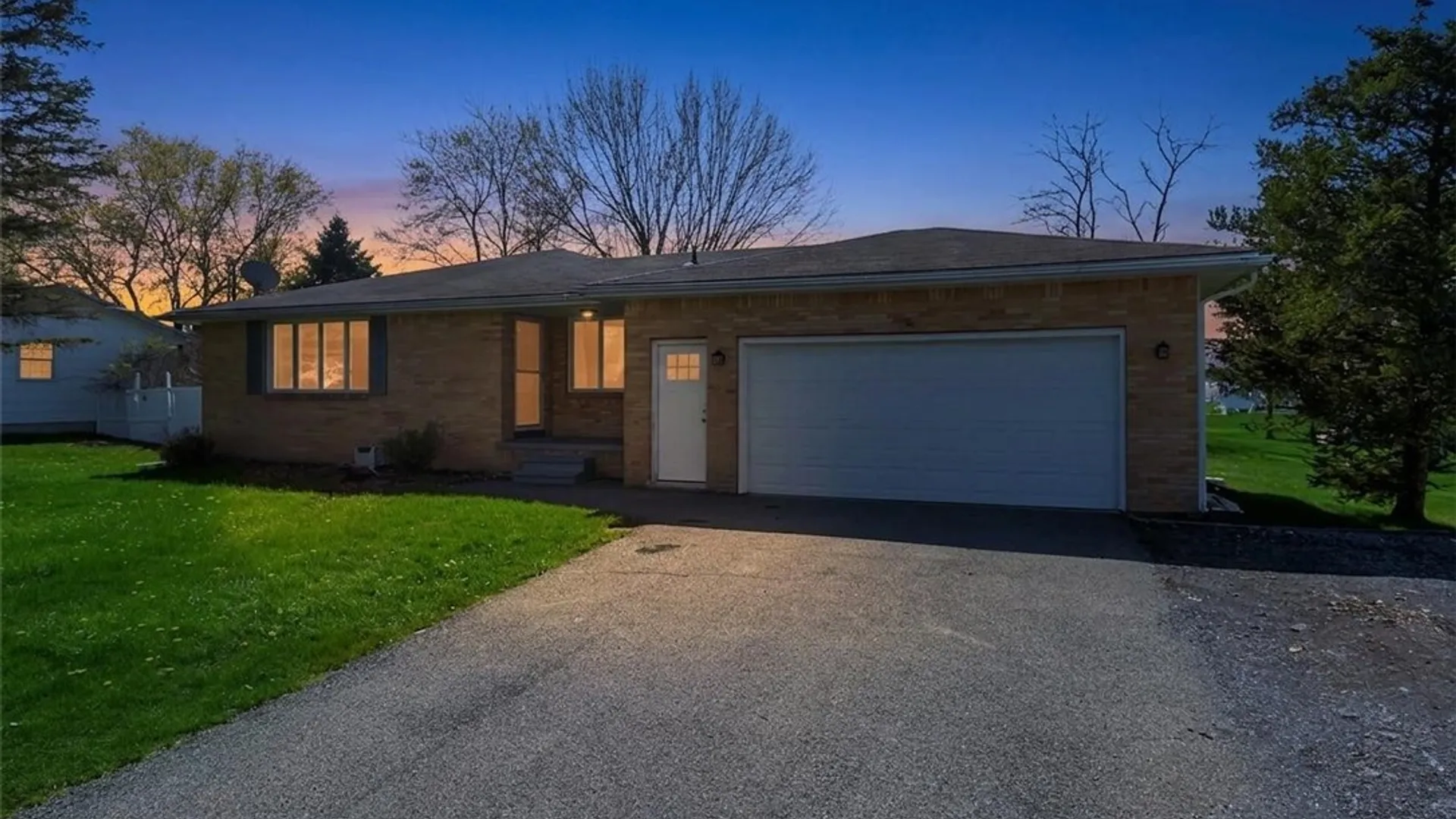 Property at 2616 Stony Point Road, Grand Island, NY 14072 2