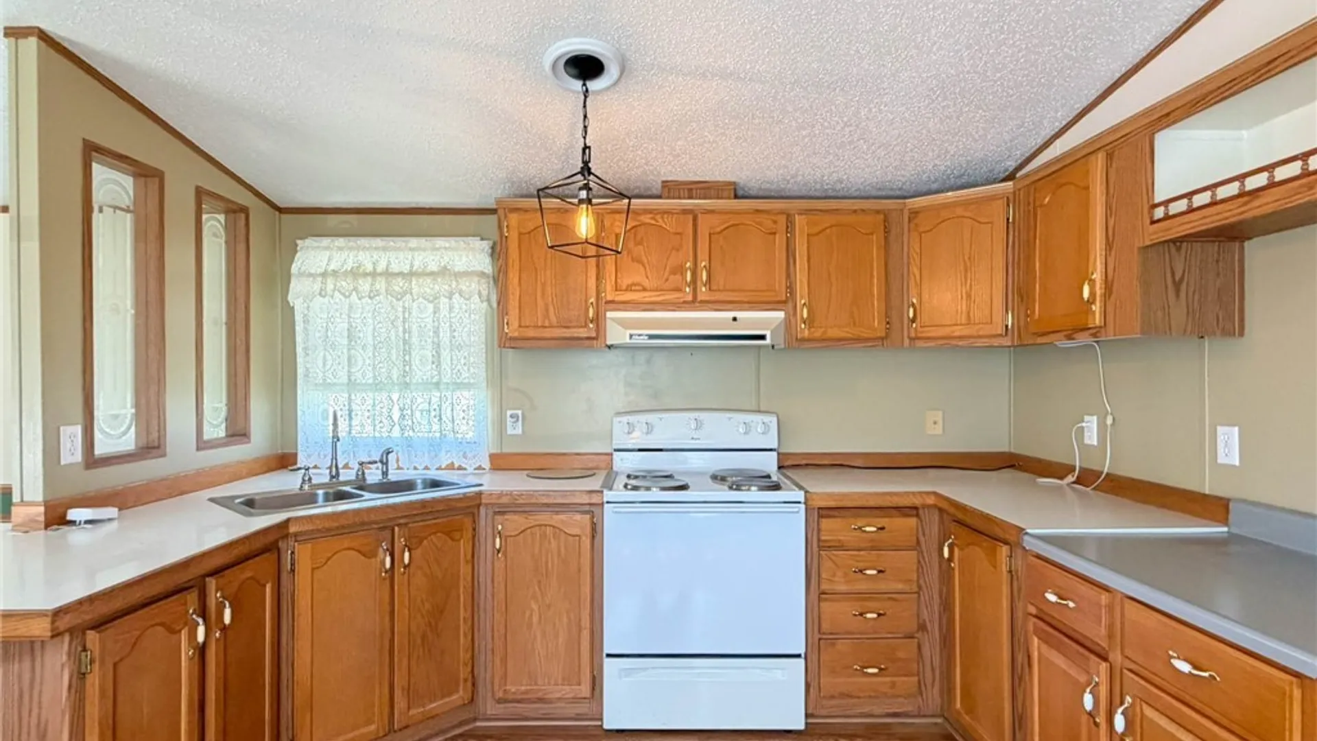 Property at 38 Pine Circle, Paris, NY 13456 10