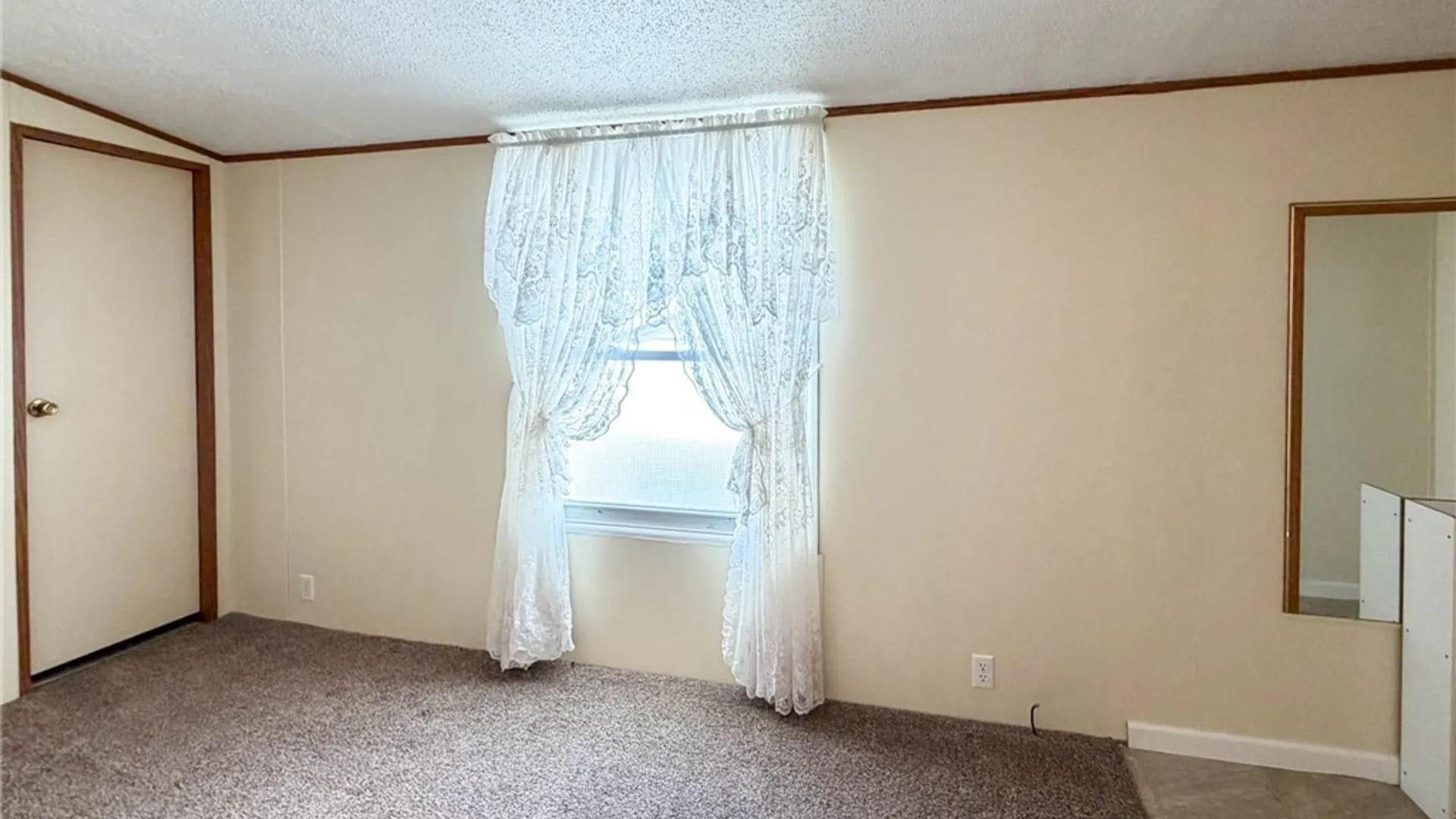 Property at 38 Pine Circle, Paris, NY 13456 14