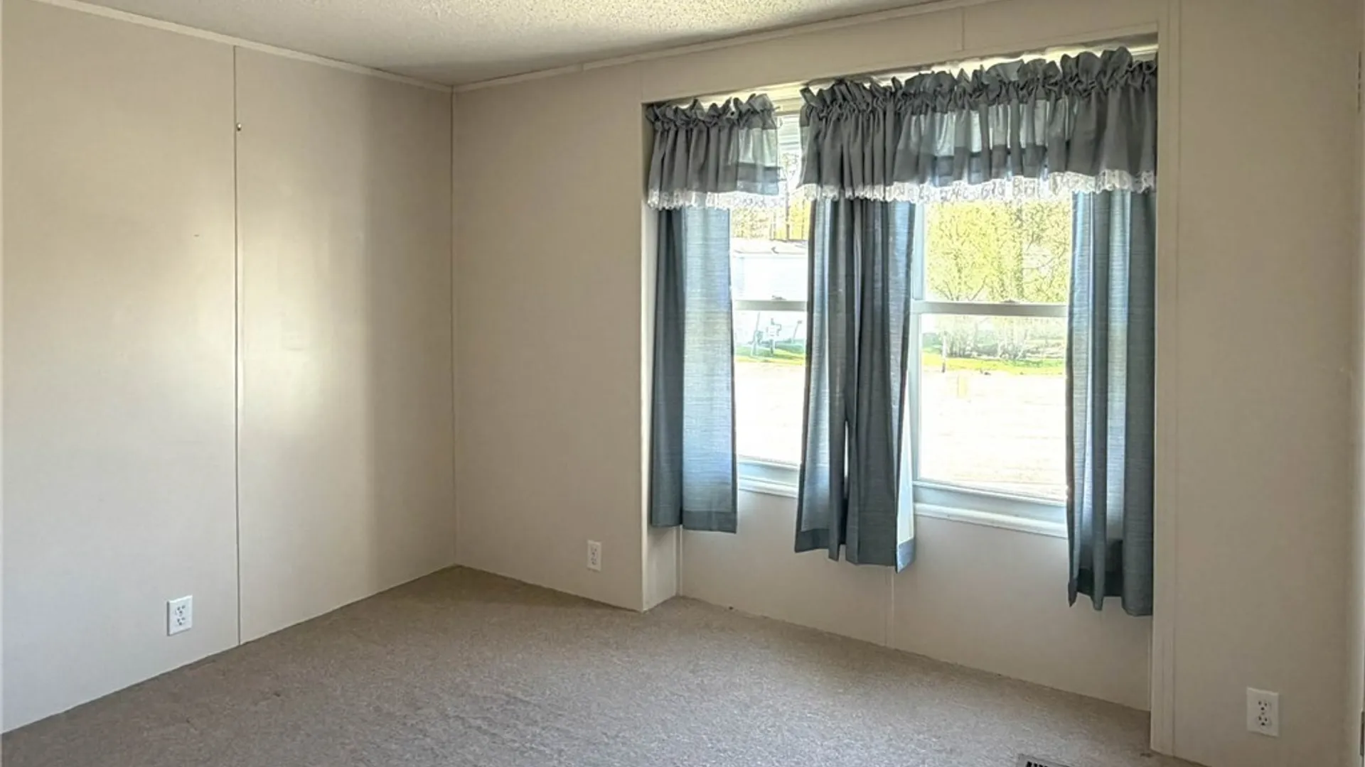 Property at 38 Pine Circle, Paris, NY 13456 21