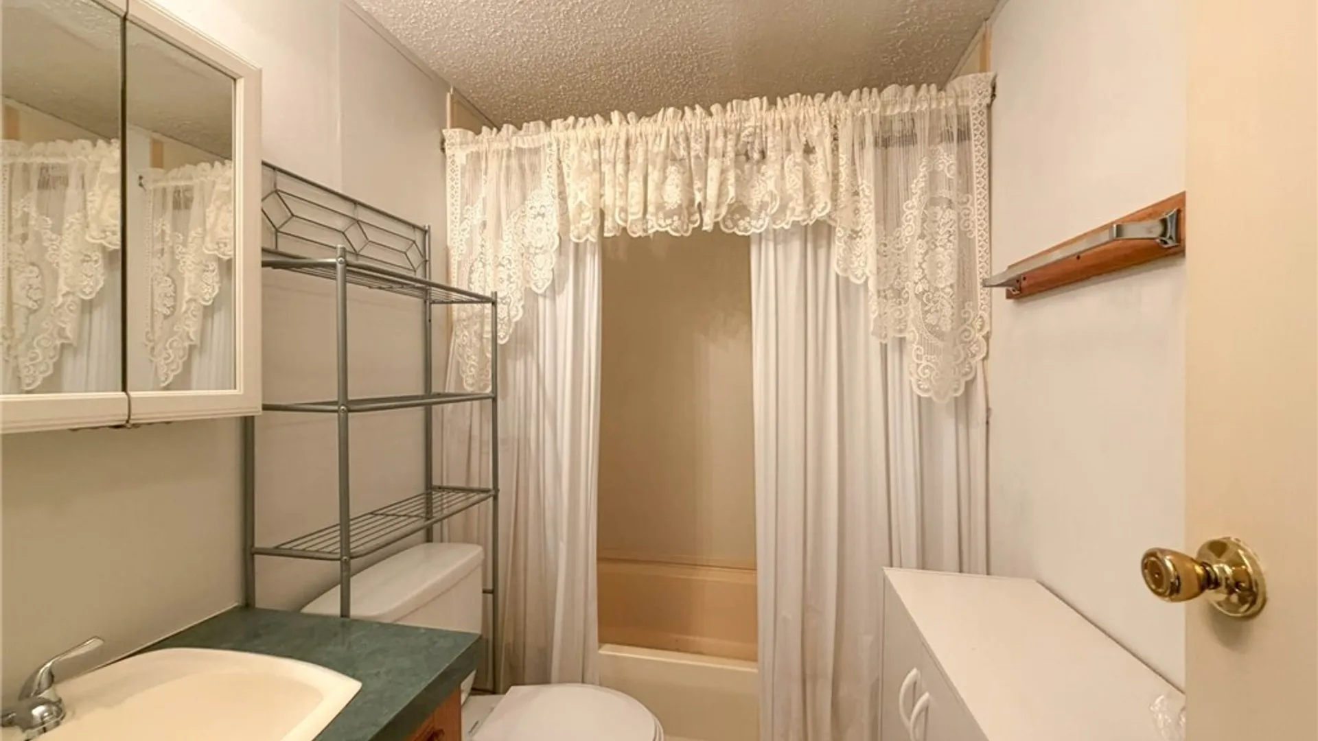 Property at 38 Pine Circle, Paris, NY 13456 23