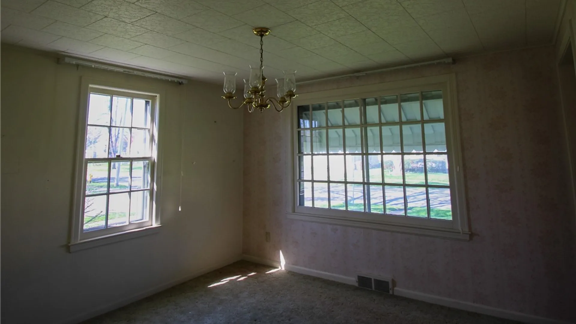 Property at 29 Allendale Road, Cheektowaga, NY 14215 11