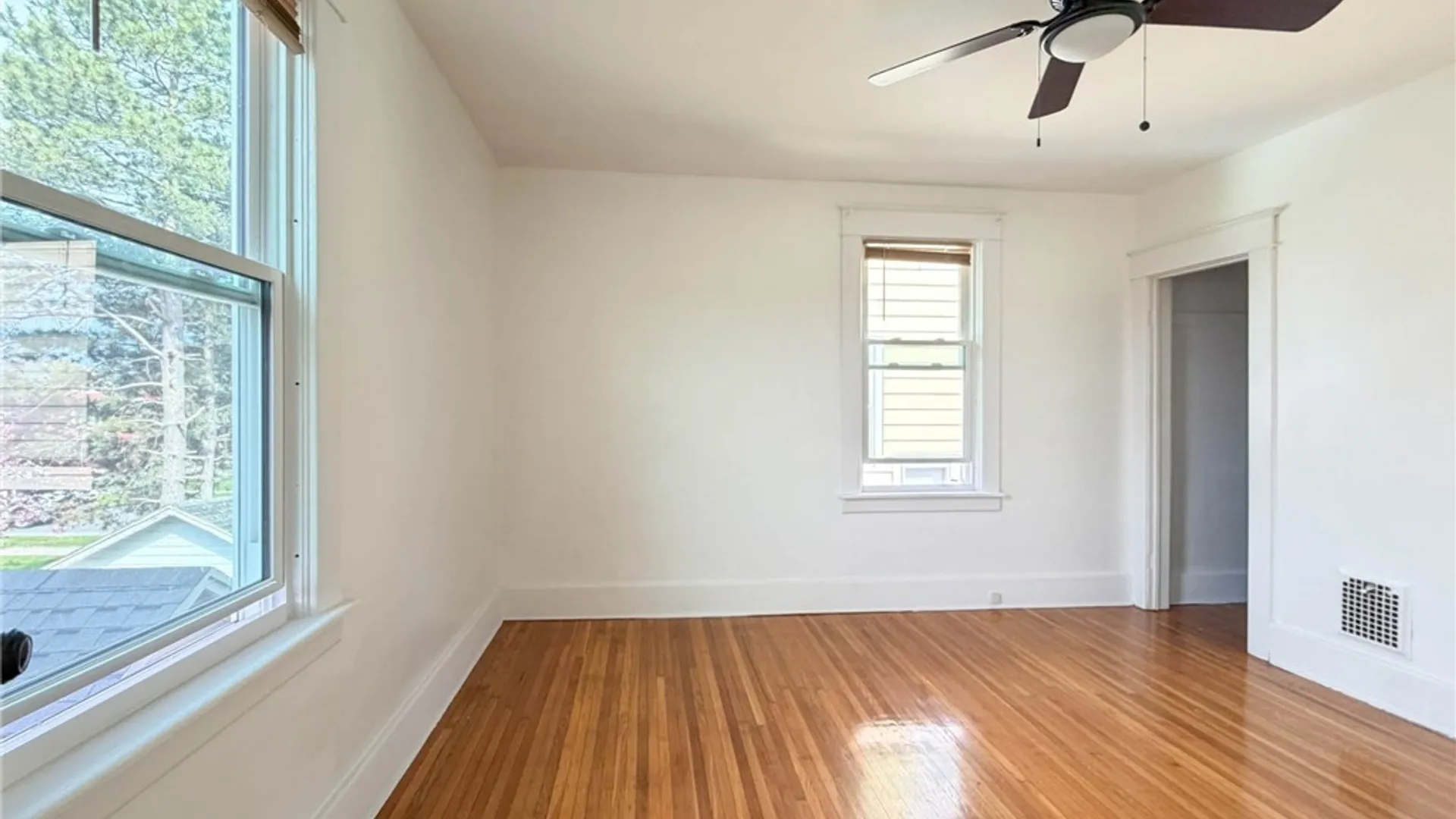 Property at 19 Rose Place, Utica, NY 13502 25