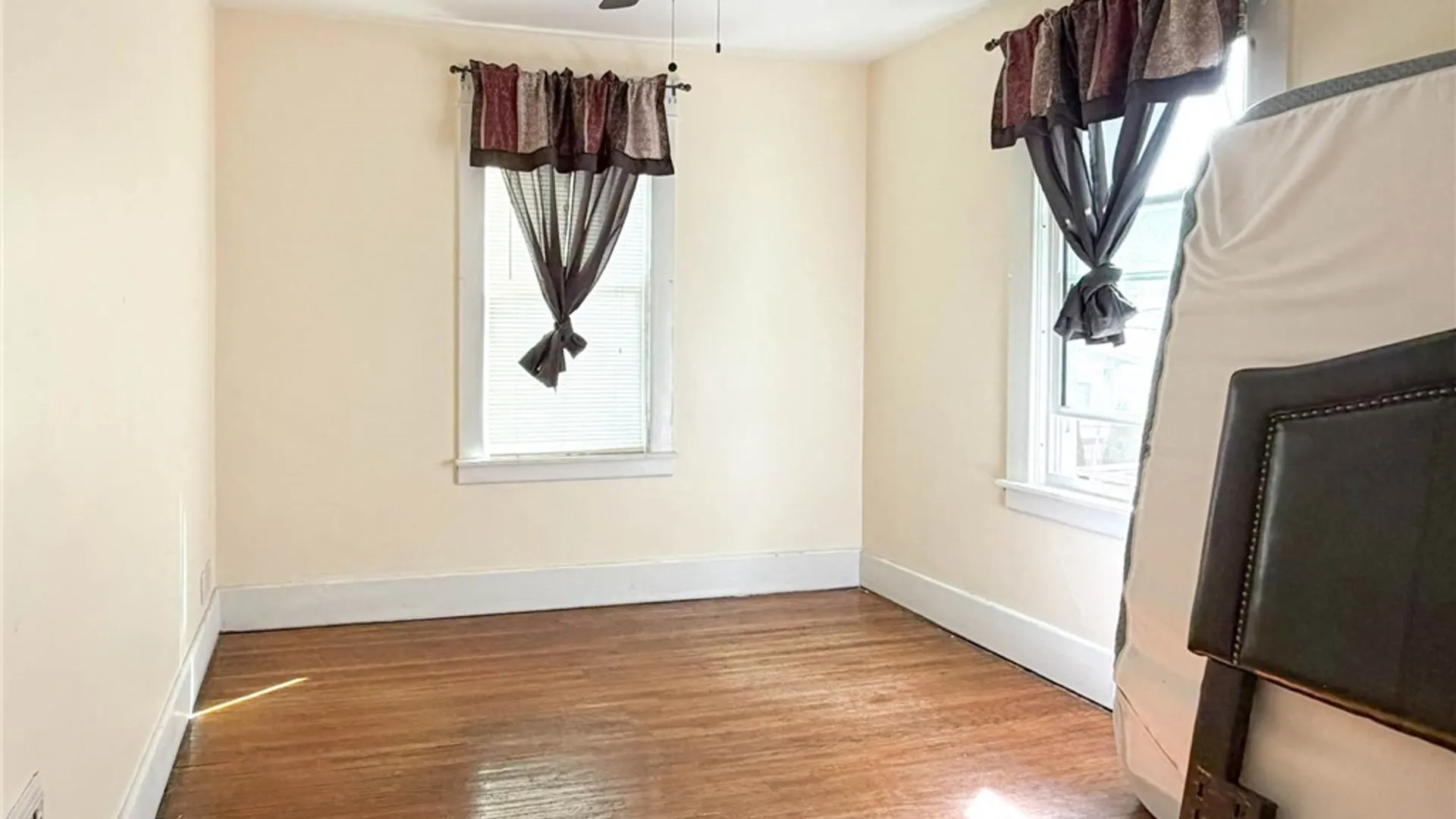 Property at 19 Rose Place, Utica, NY 13502 28