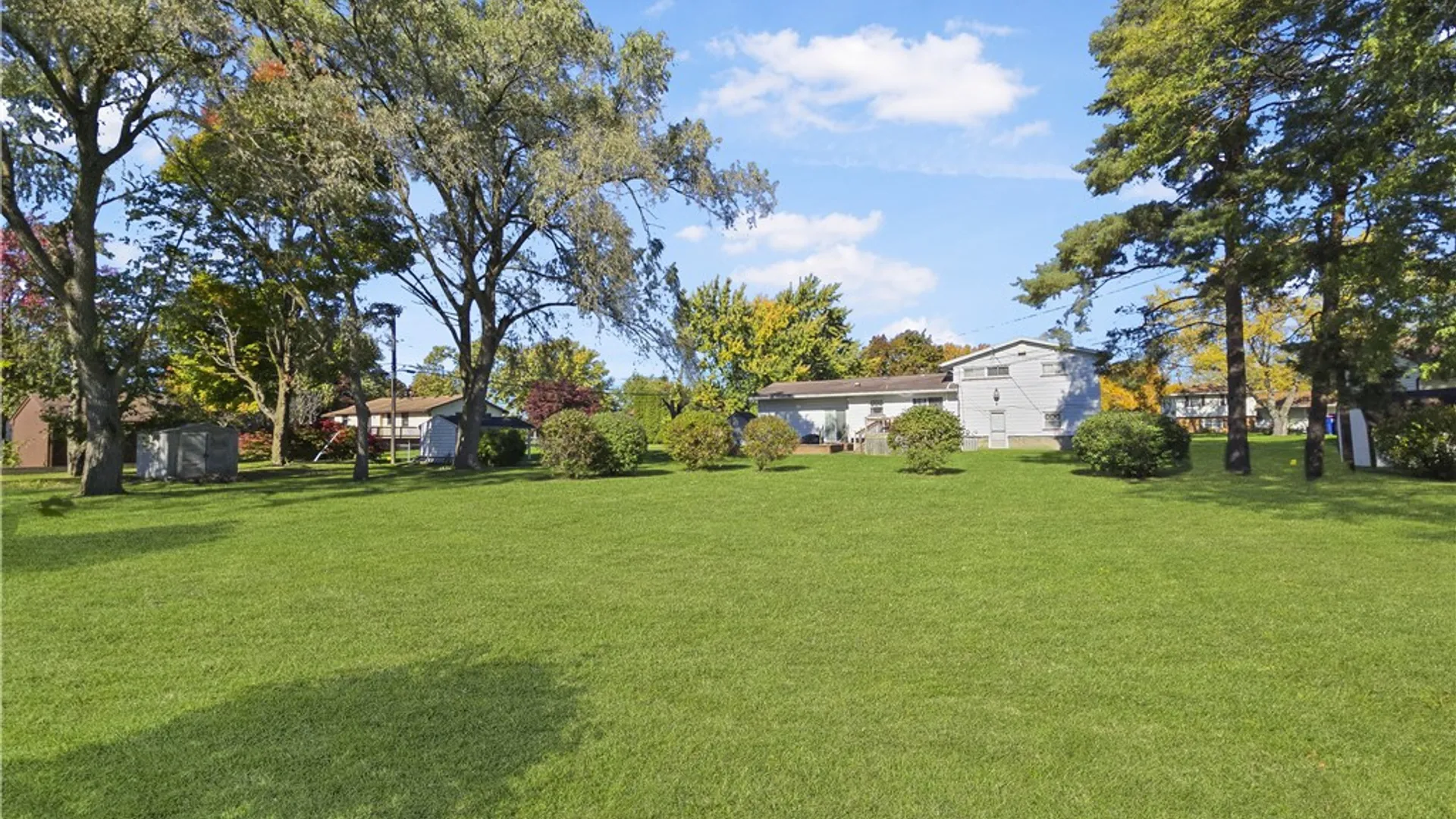 Property at 61 Debby Lane, Gates, NY 14606 28