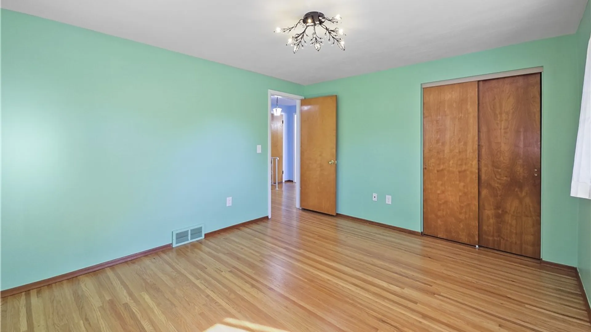 Property at 61 Debby Lane, Gates, NY 14606 35