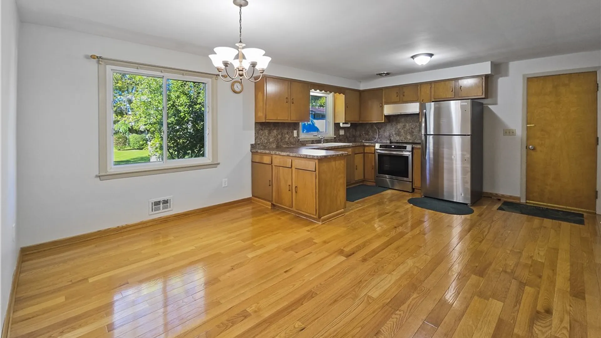 Property at 61 Debby Lane, Gates, NY 14606 4