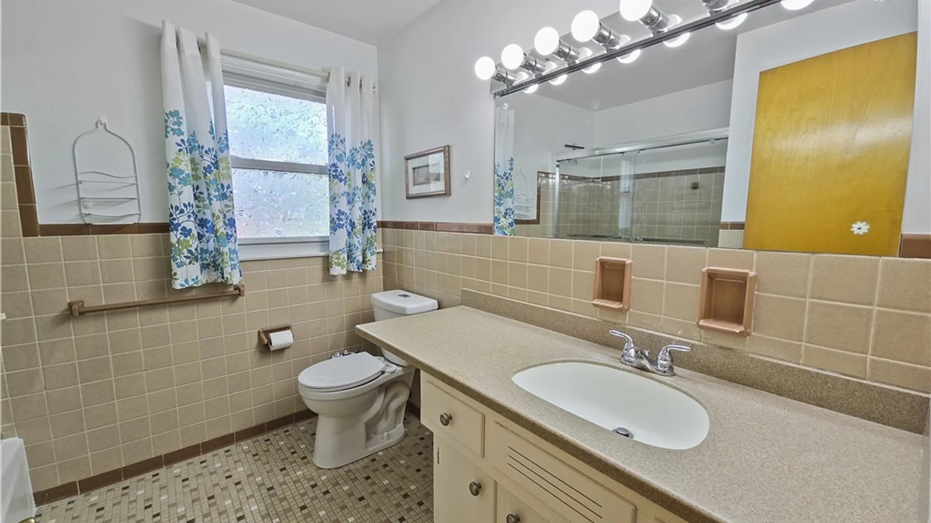 Property at 61 Debby Lane, Gates, NY 14606 42