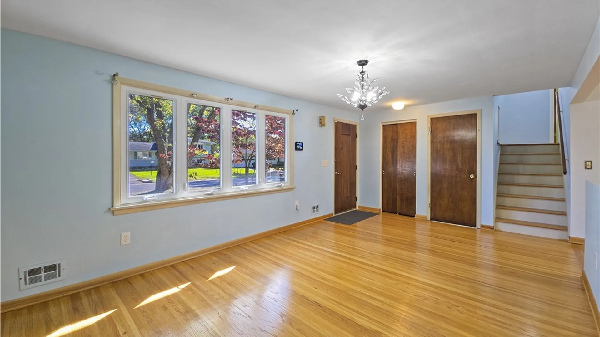 Property at 61 Debby Lane, Gates, NY 14606 8