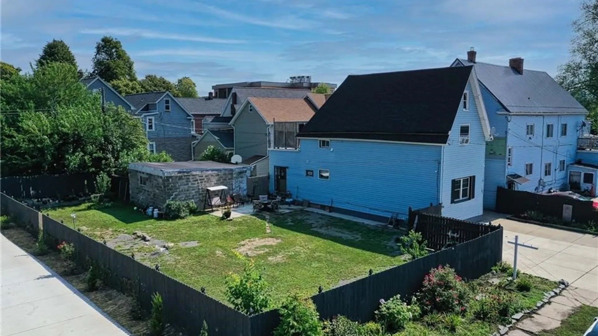 Property at 145 10th Street, Buffalo, NY 14201 2