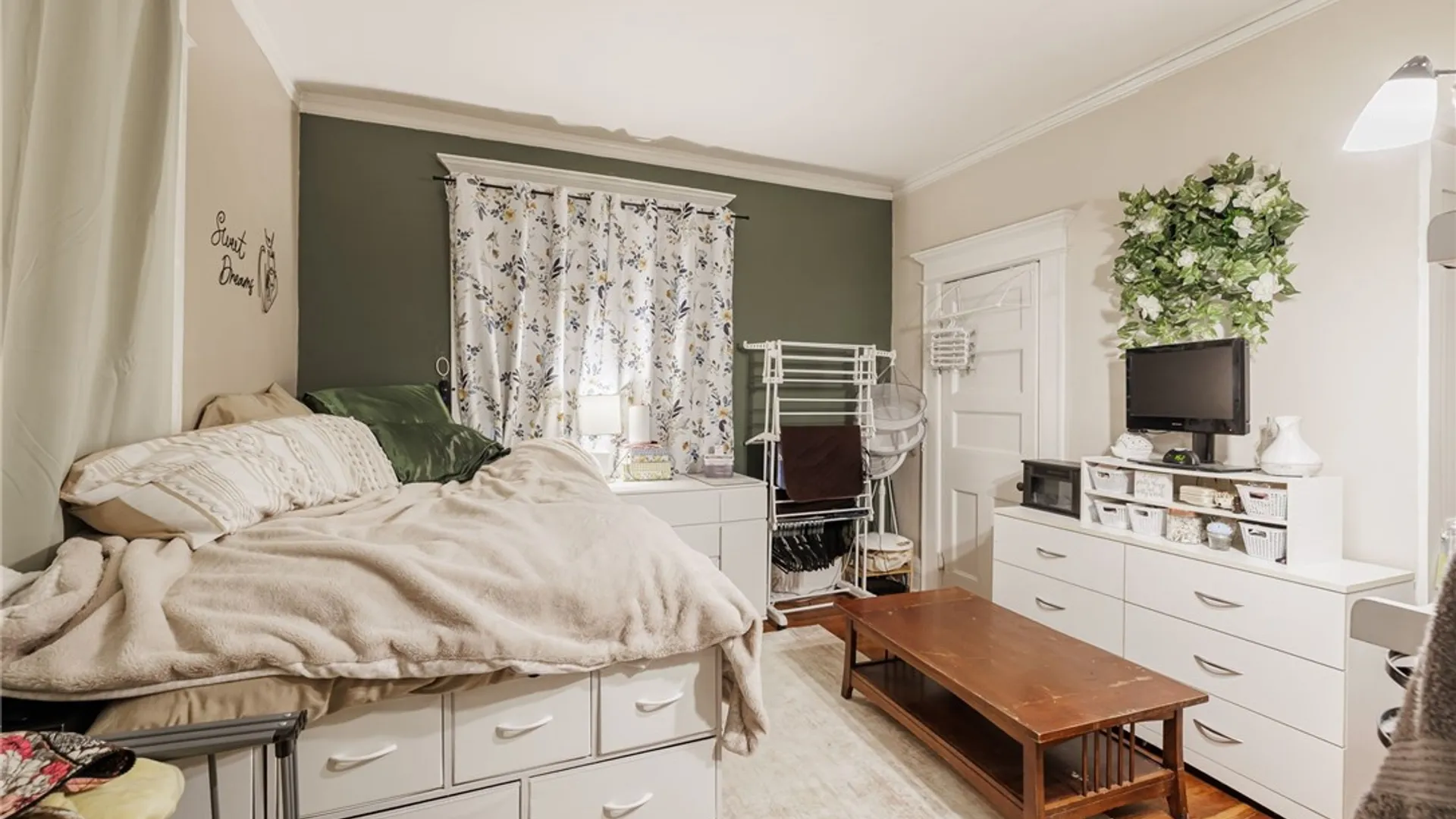 Property at 30 Strathallan Park, Rochester, NY 14607 18