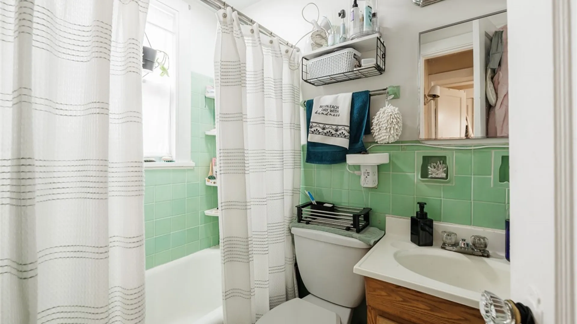 Property at 30 Strathallan Park, Rochester, NY 14607 19