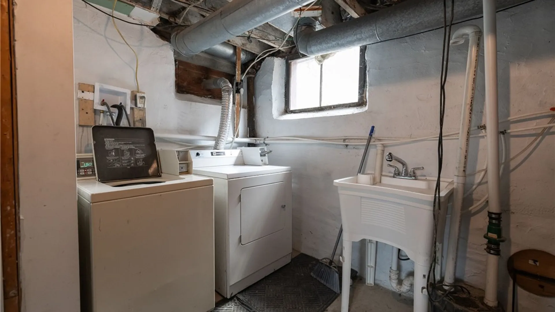 Property at 30 Strathallan Park, Rochester, NY 14607 29