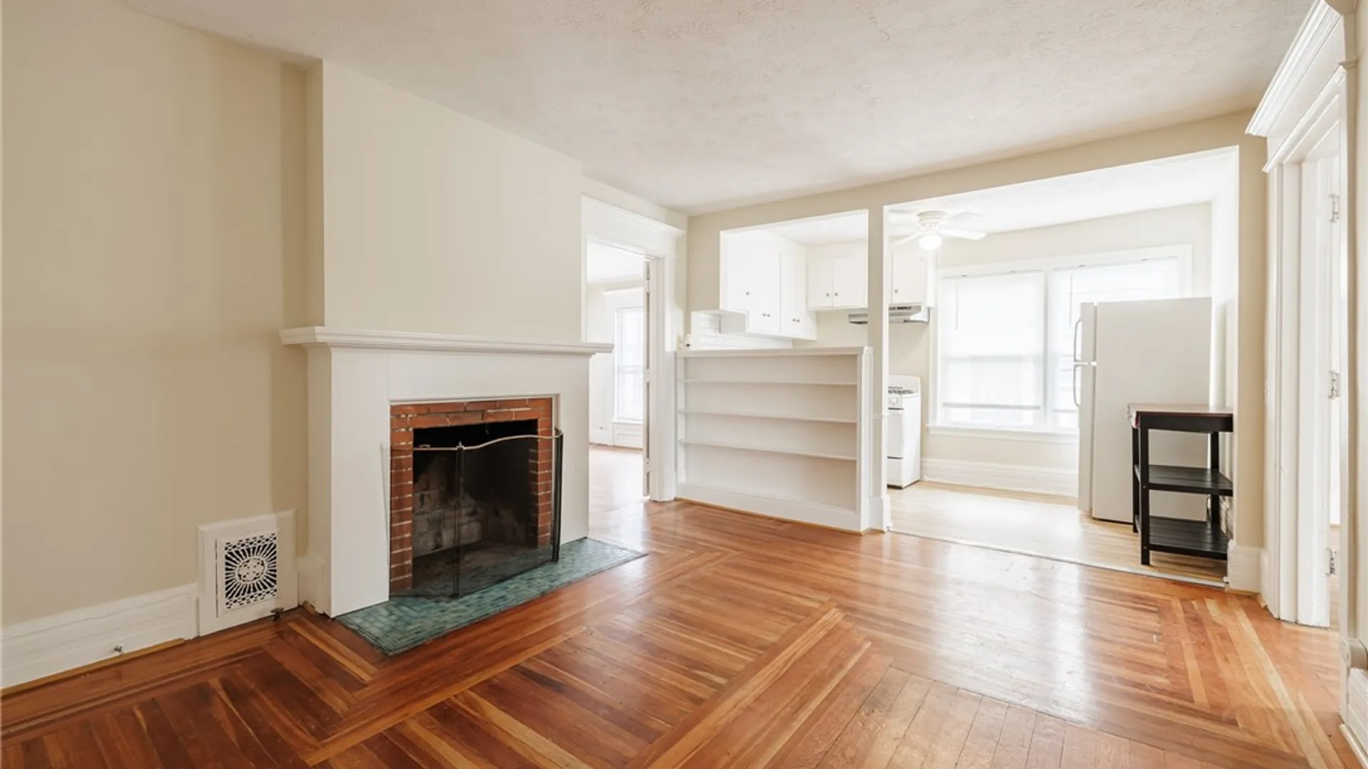 Property at 30 Strathallan Park, Rochester, NY 14607 5