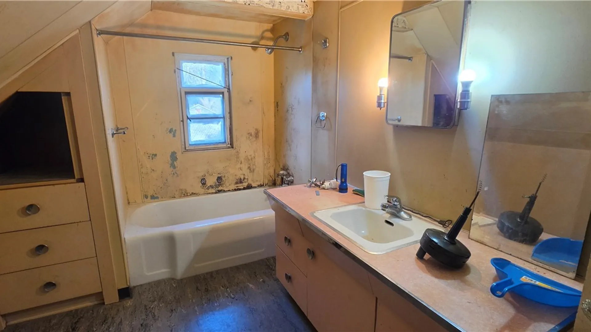 Property at 474 Hawley Street, Lockport City, NY 14094 26