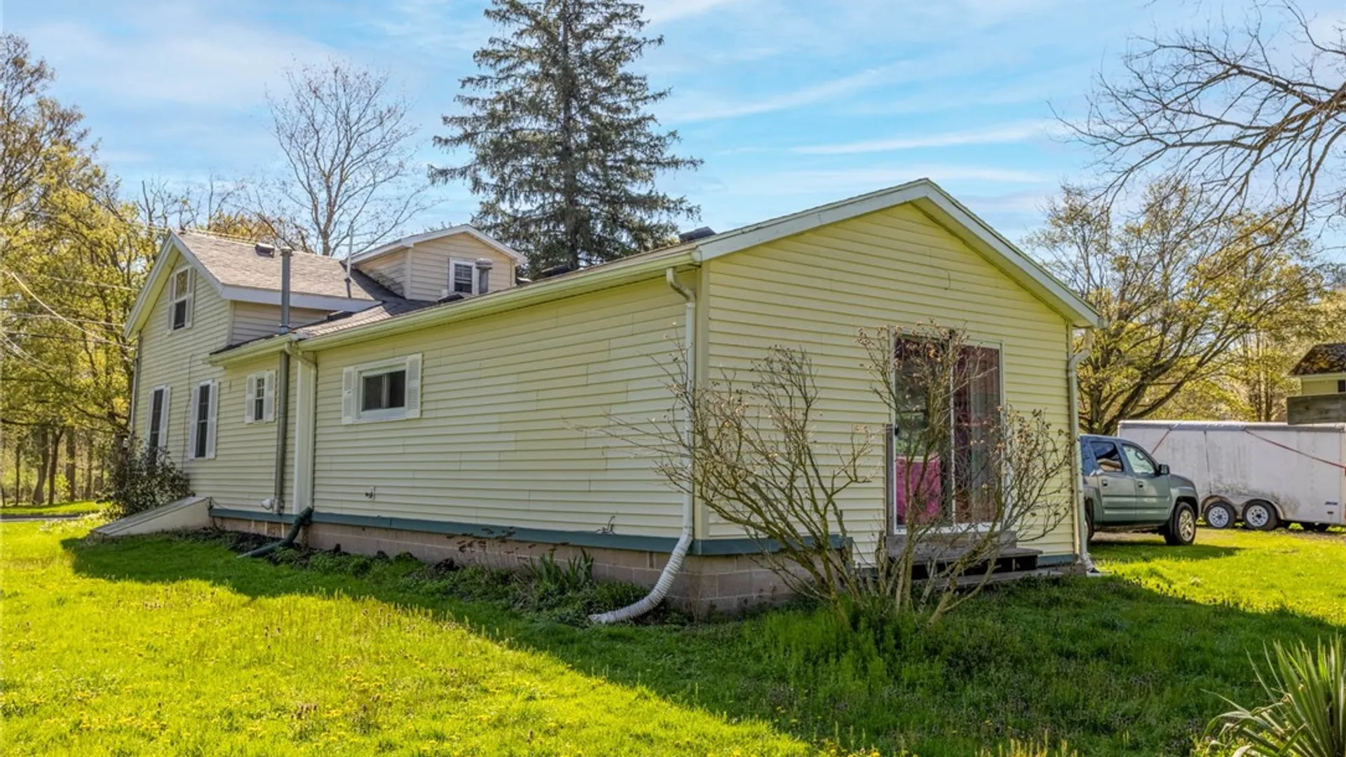 Property at 80 South Street, Leroy, NY 14482 7