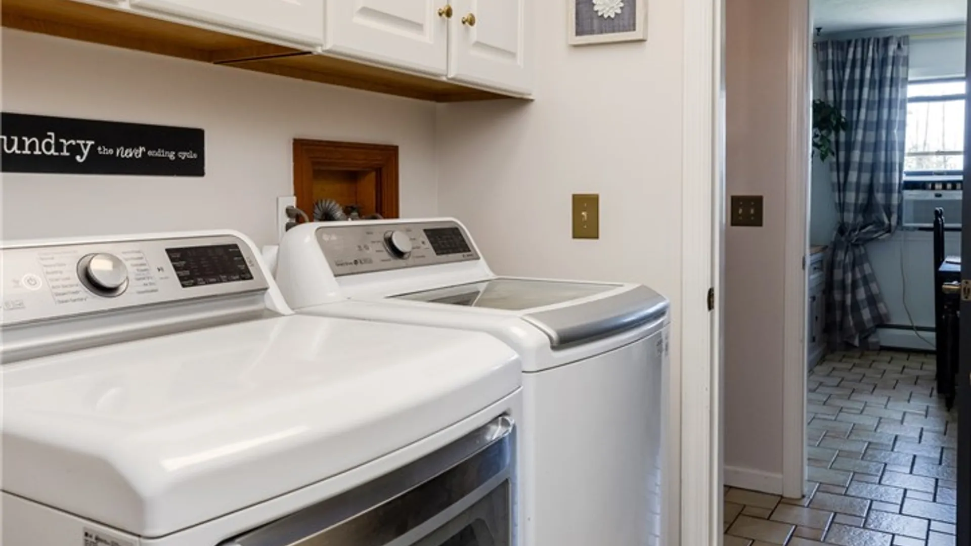 Property at 29 Valley View Drive, Big Flats, NY 14903 4