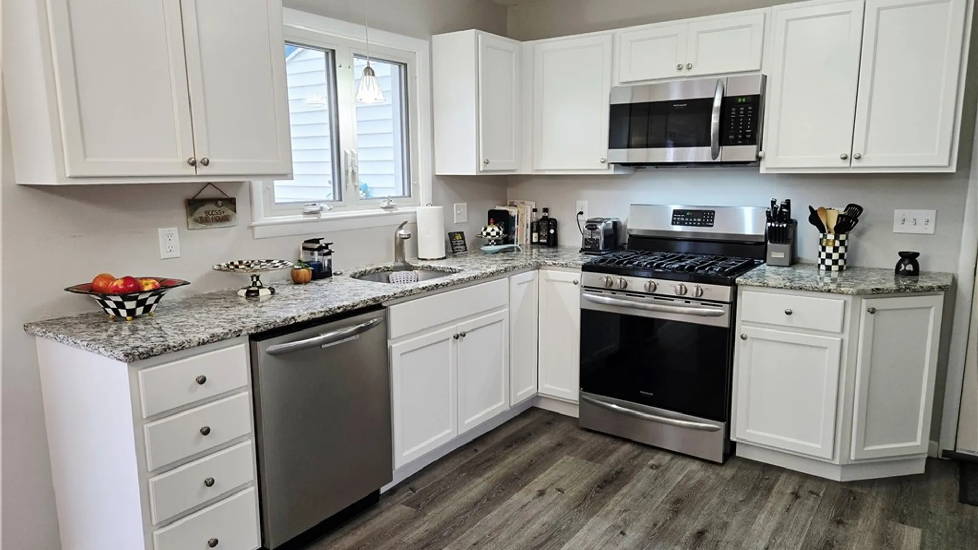 Property at 38 Shadmore Drive, Greece, NY 14626 10