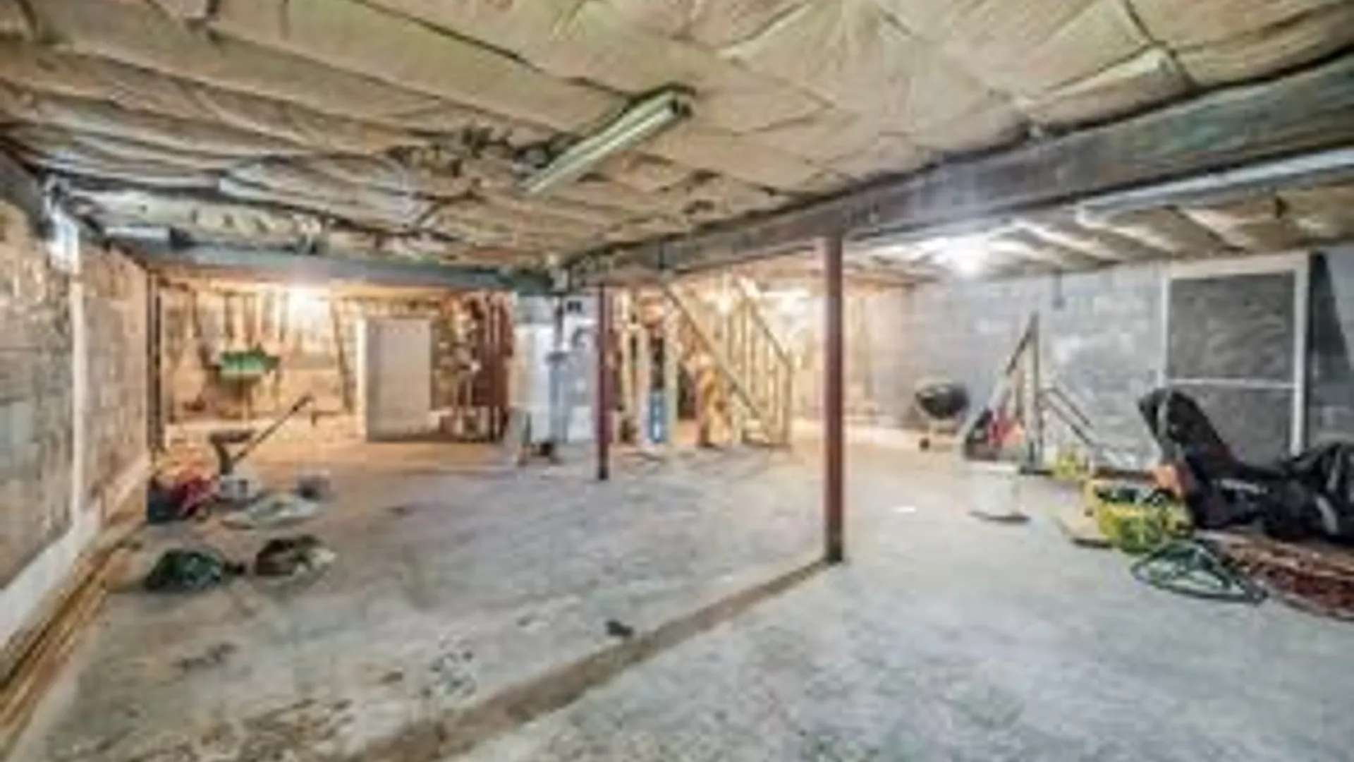 Property at 117 Mountaindale Rd, Yonkers, NY 10710 13