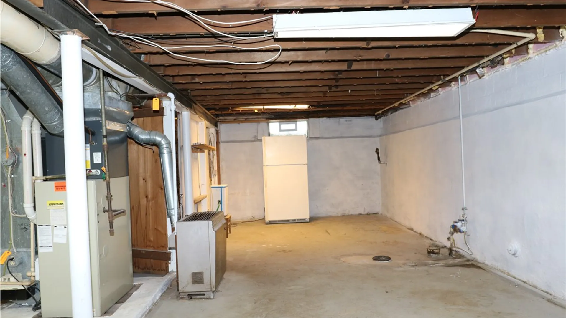 Property at 175 English Road, Greece, NY 14616 17