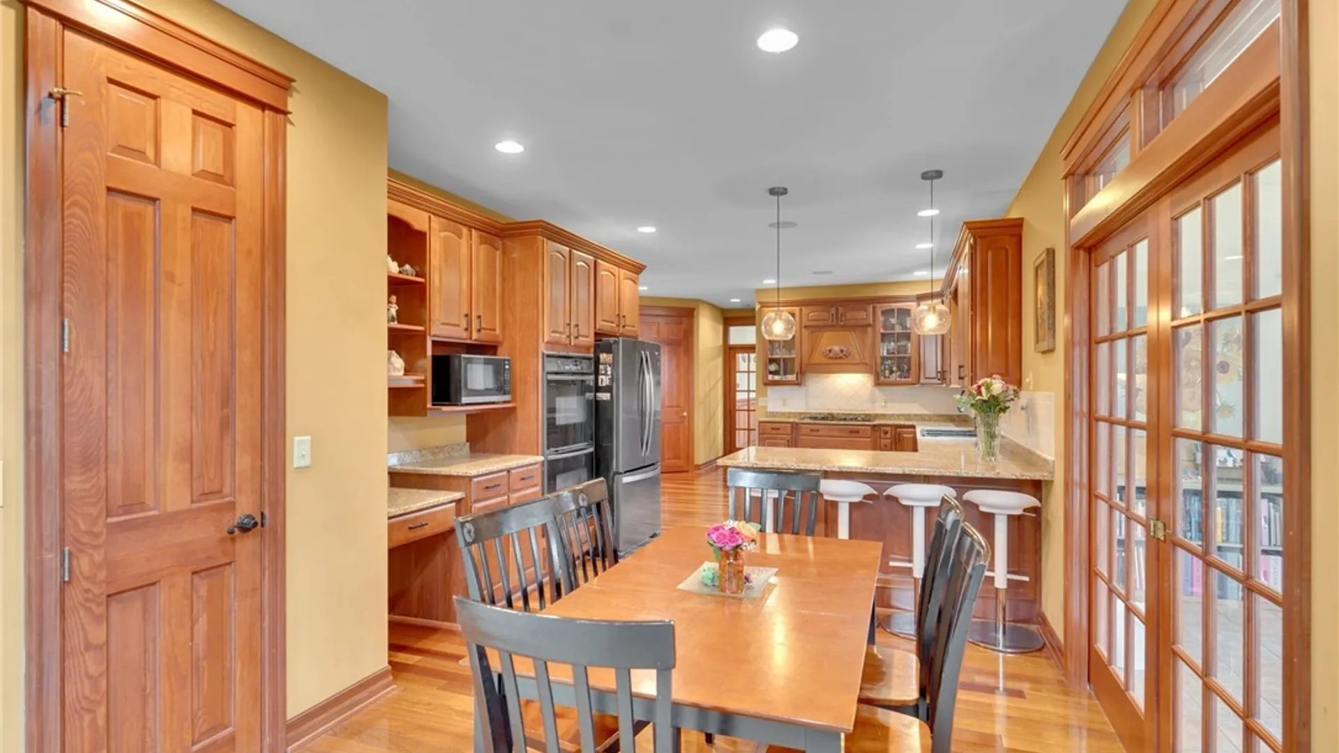 Property at 40 Regents Park, Amherst, NY 14051 13