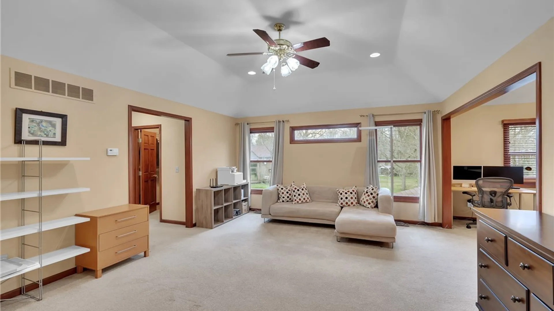 Property at 40 Regents Park, Amherst, NY 14051 22