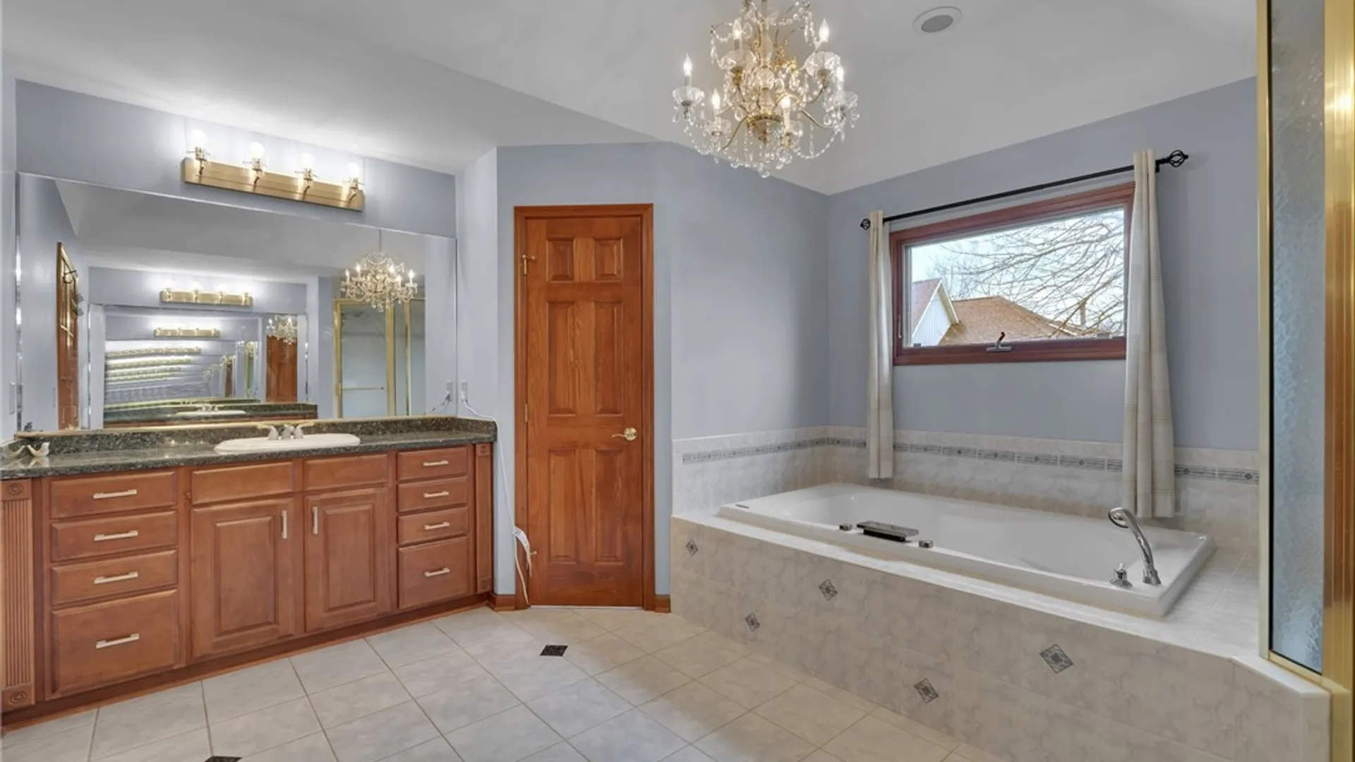 Property at 40 Regents Park, Amherst, NY 14051 27