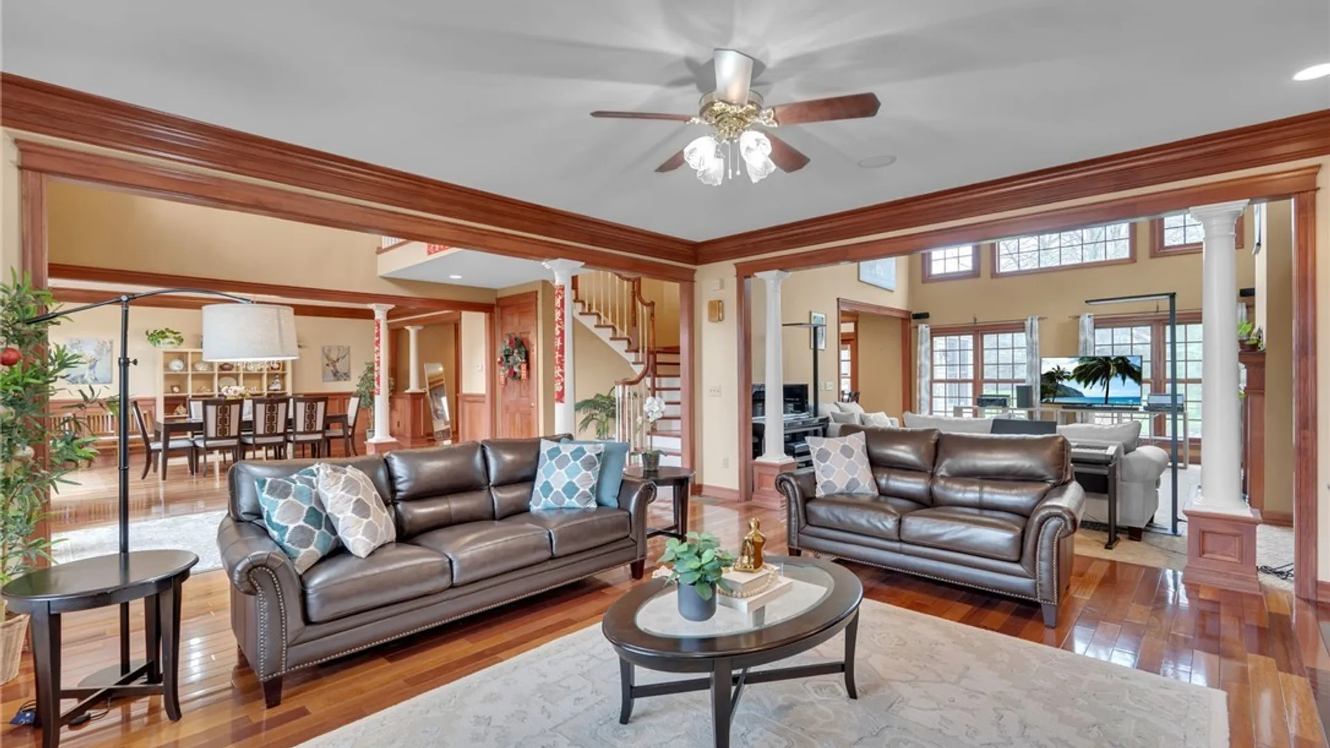 Property at 40 Regents Park, Amherst, NY 14051 5