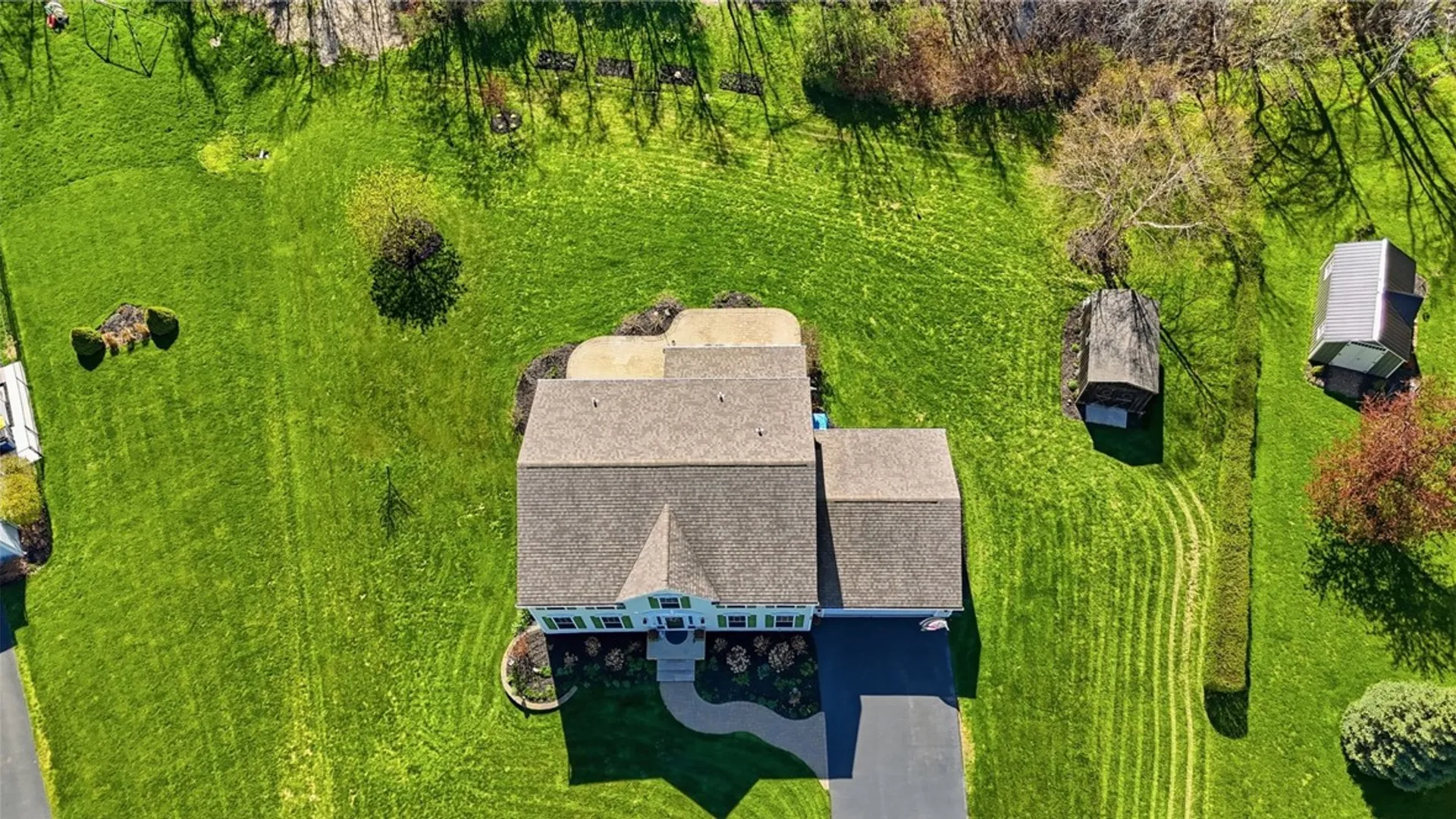 Property at 7609 Whispers Lane, Ontario, NY 14519 34