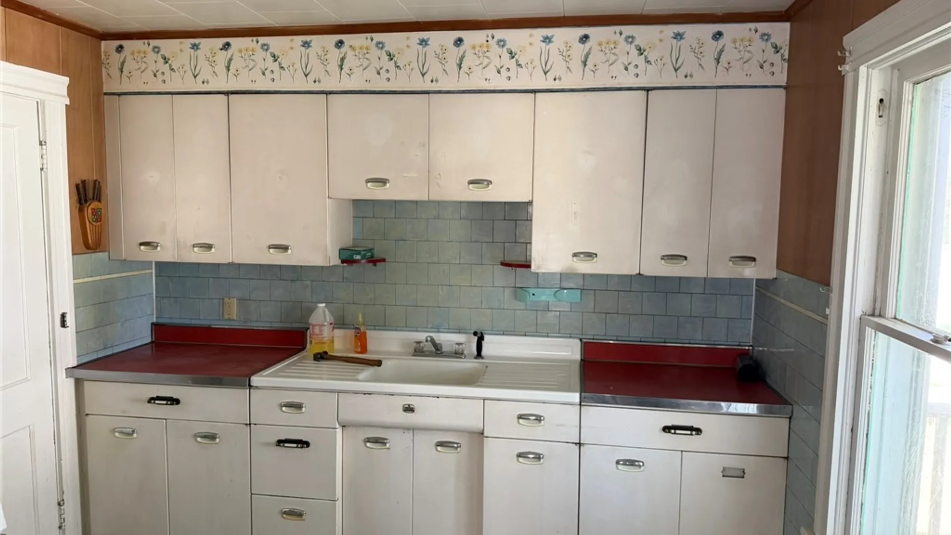 Property at 16 Maple Street, Avon, NY 14414 4