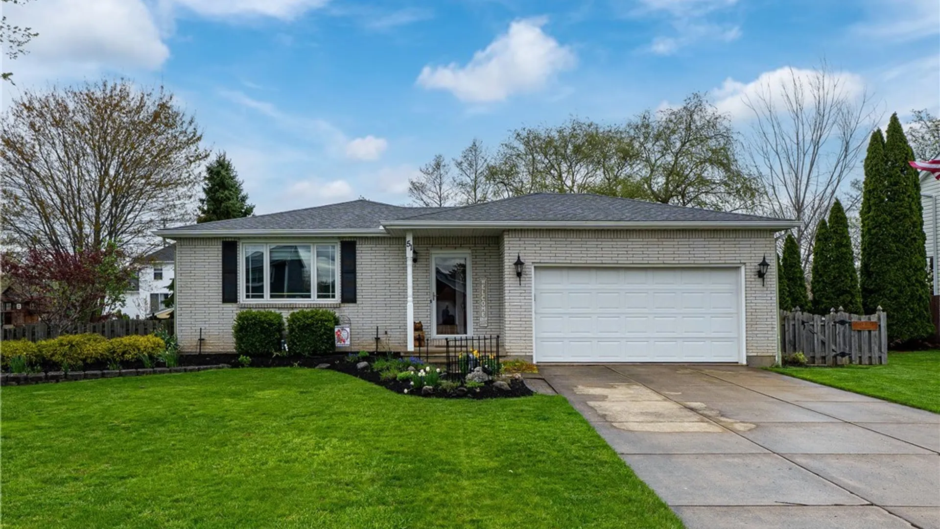 Property at 51 Country Place, Lancaster, NY 14086 44