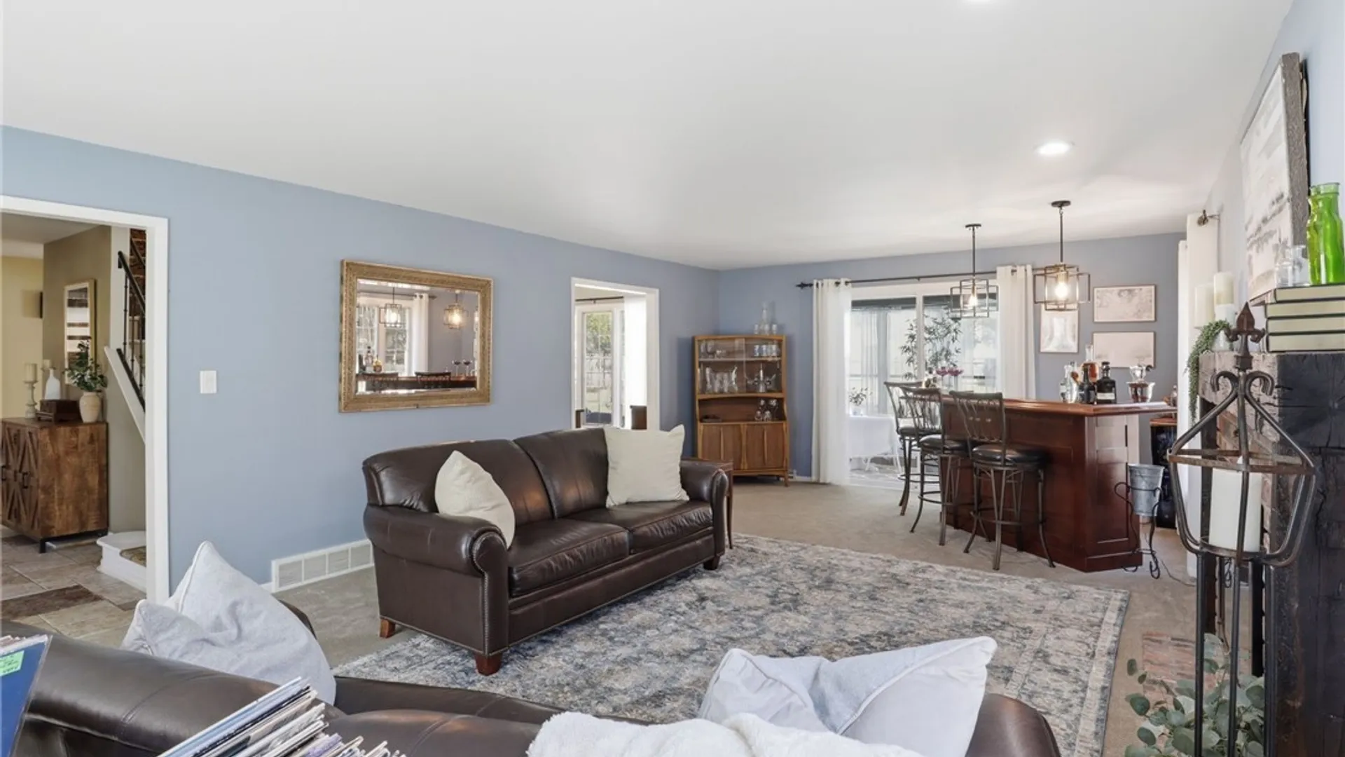 Property at 37 Crown Point Lane, Amherst, NY 14221 16