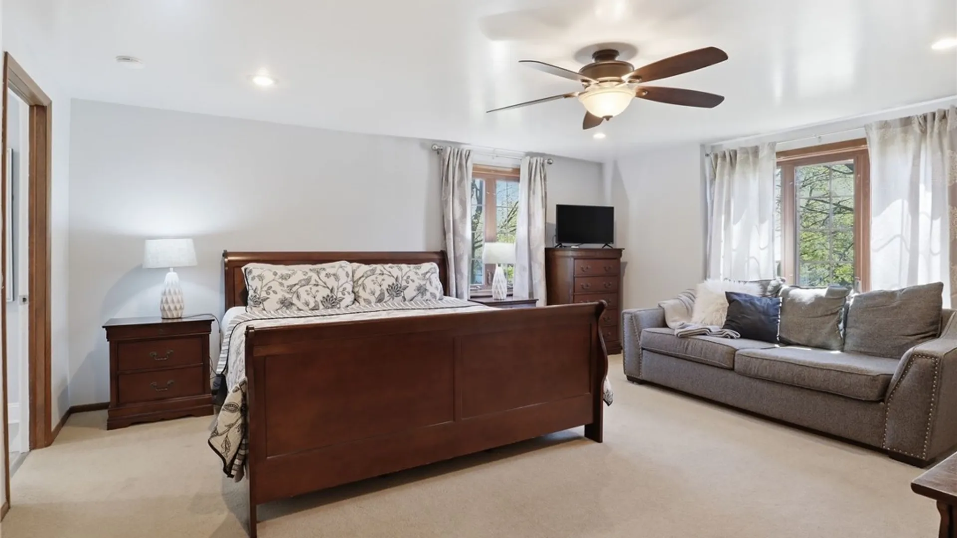 Property at 37 Crown Point Lane, Amherst, NY 14221 30