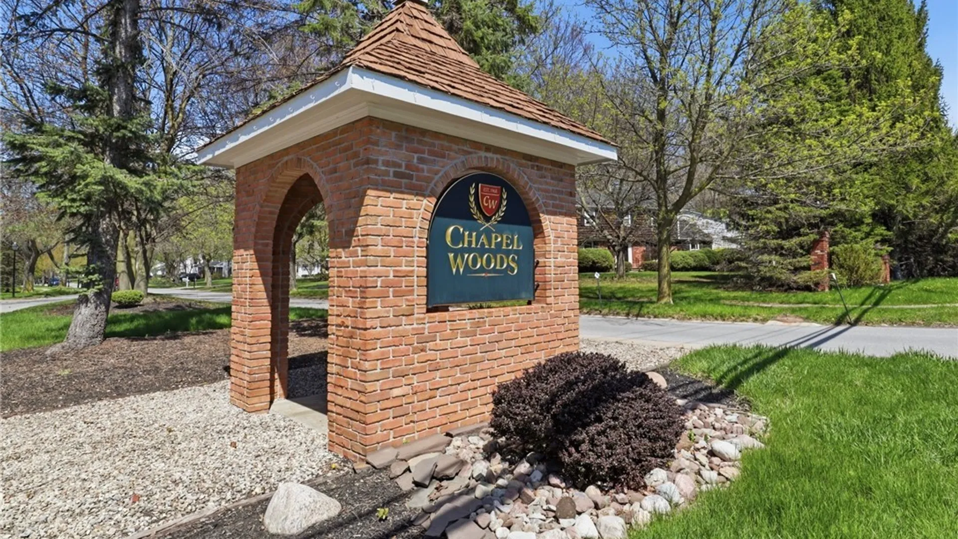 Property at 37 Crown Point Lane, Amherst, NY 14221 48