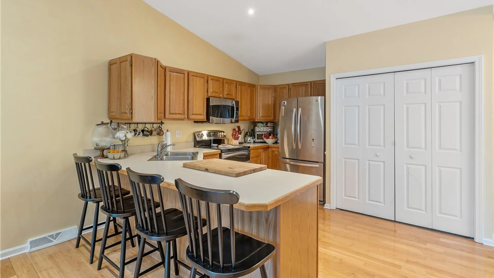 Property at 3677 Black Brant Drive, Clay, NY 13090 6