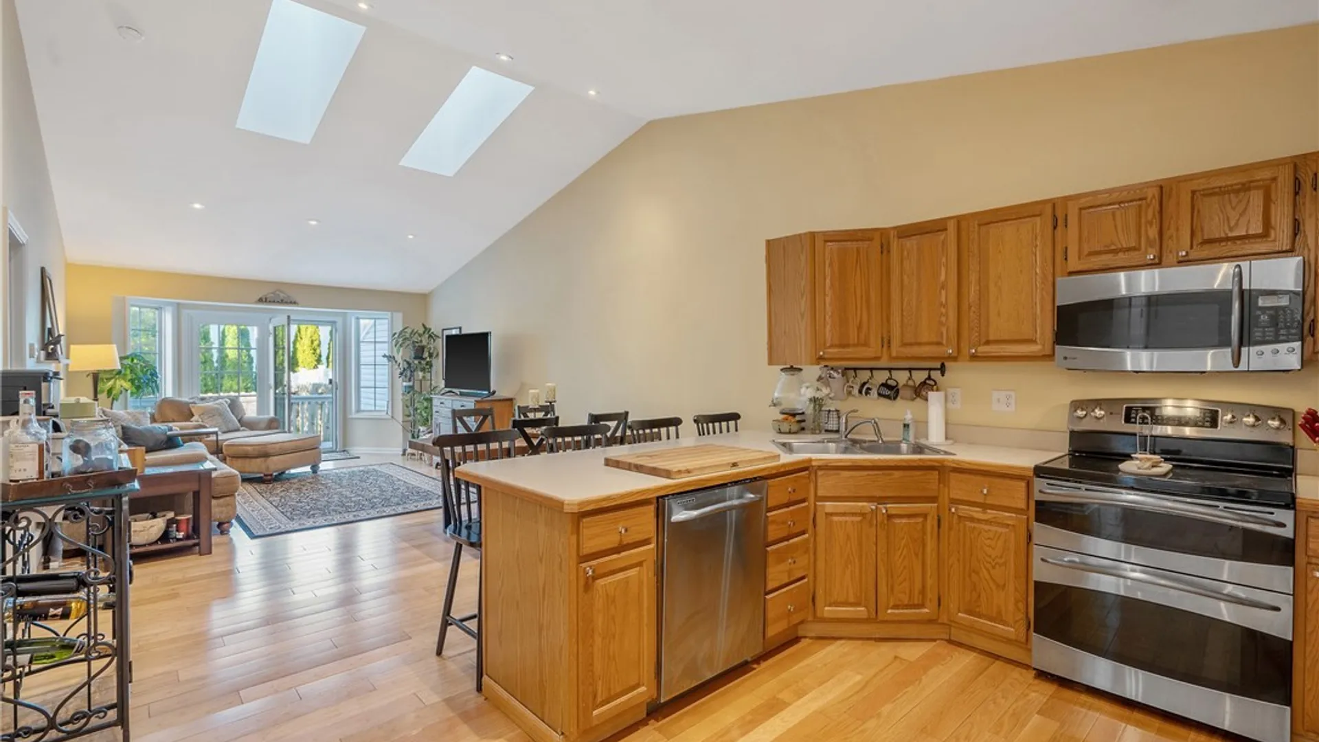 Property at 3677 Black Brant Drive, Clay, NY 13090 7