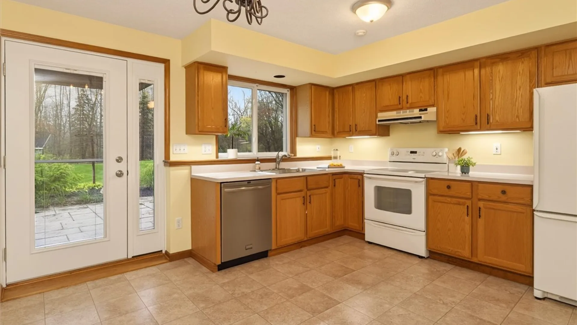 Property at 7 Winding Country Lane, Parma, NY 14559 31