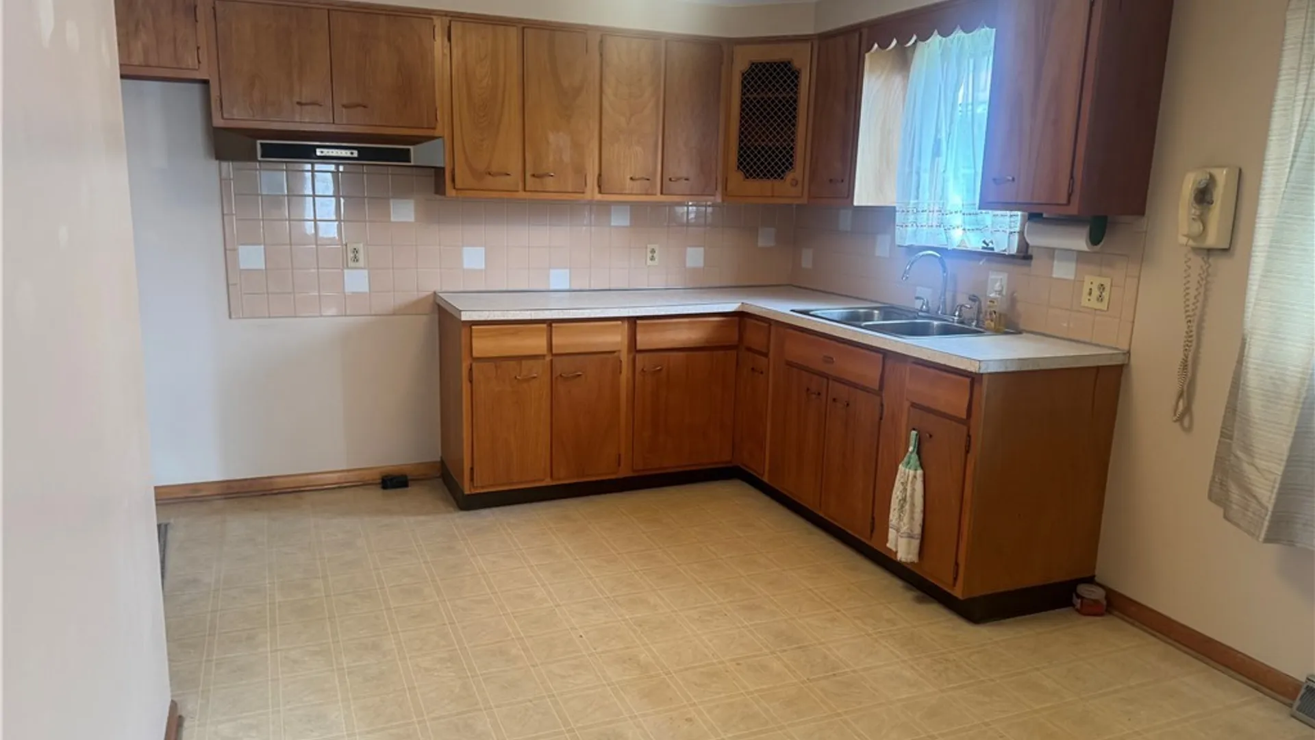 Property at 9 Banko Drive, Cheektowaga, NY 14043 9